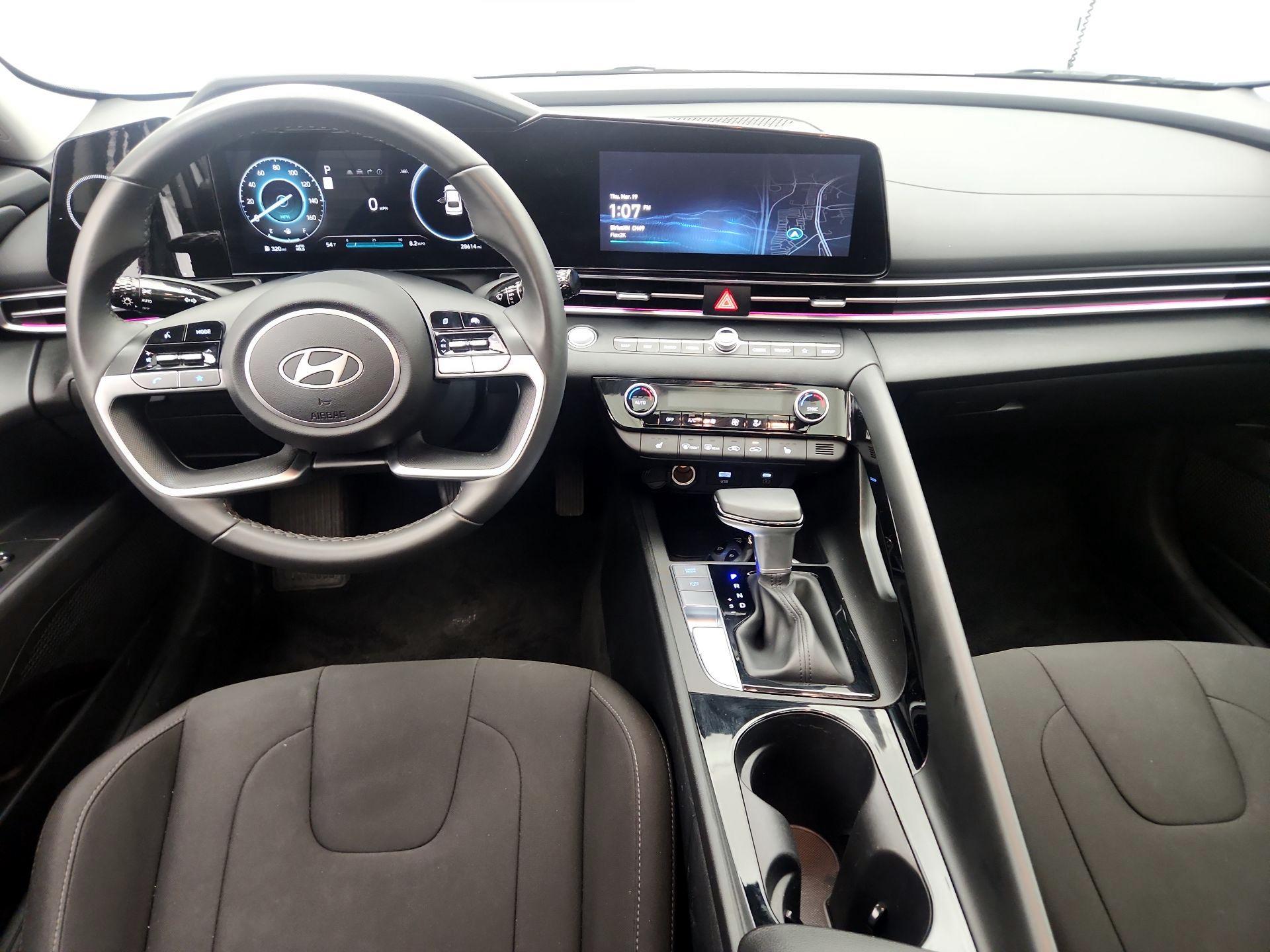 Thumbnail: 2025 Hyundai Elantra - 9