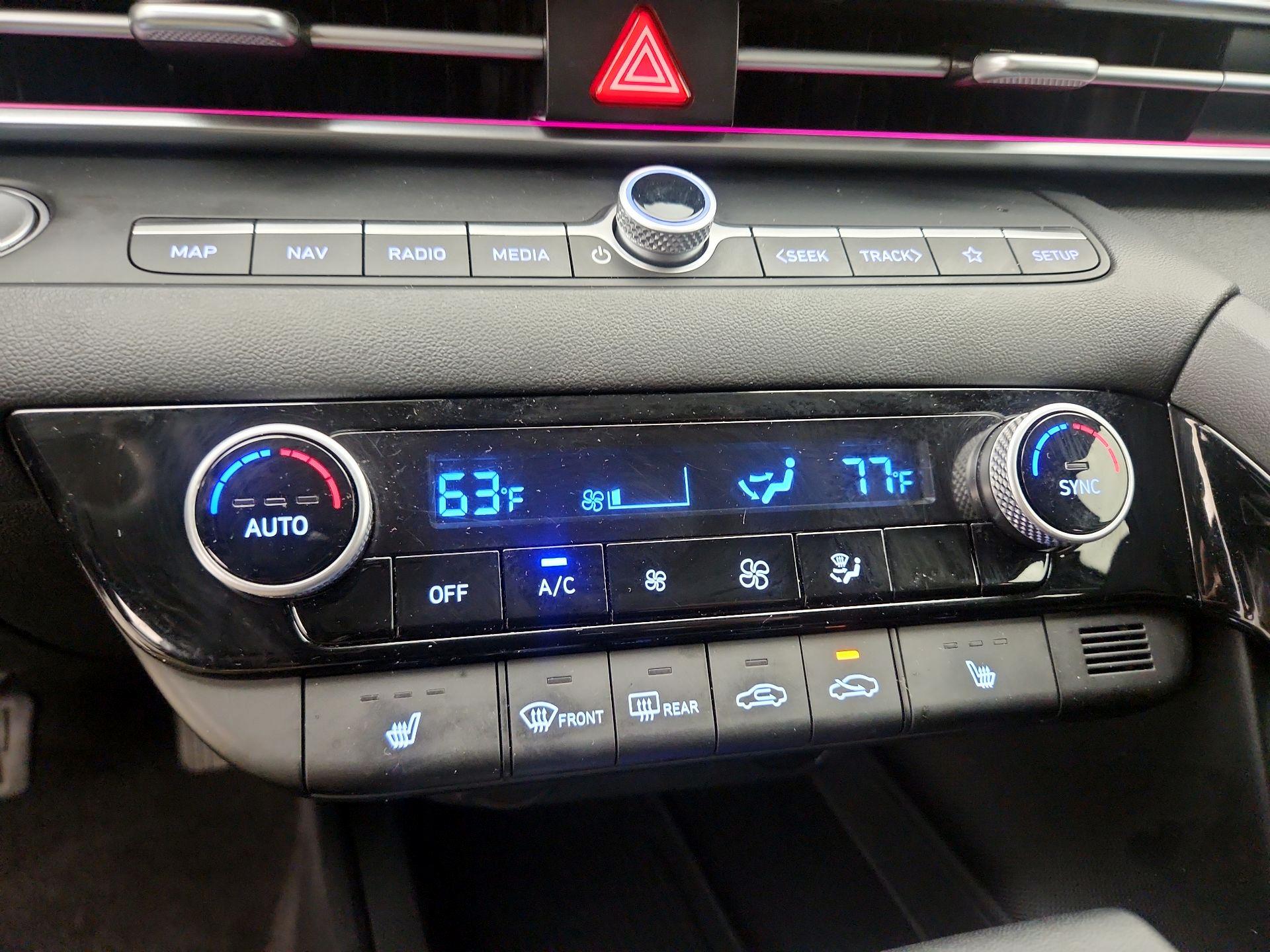 Thumbnail: 2025 Hyundai Elantra - 17