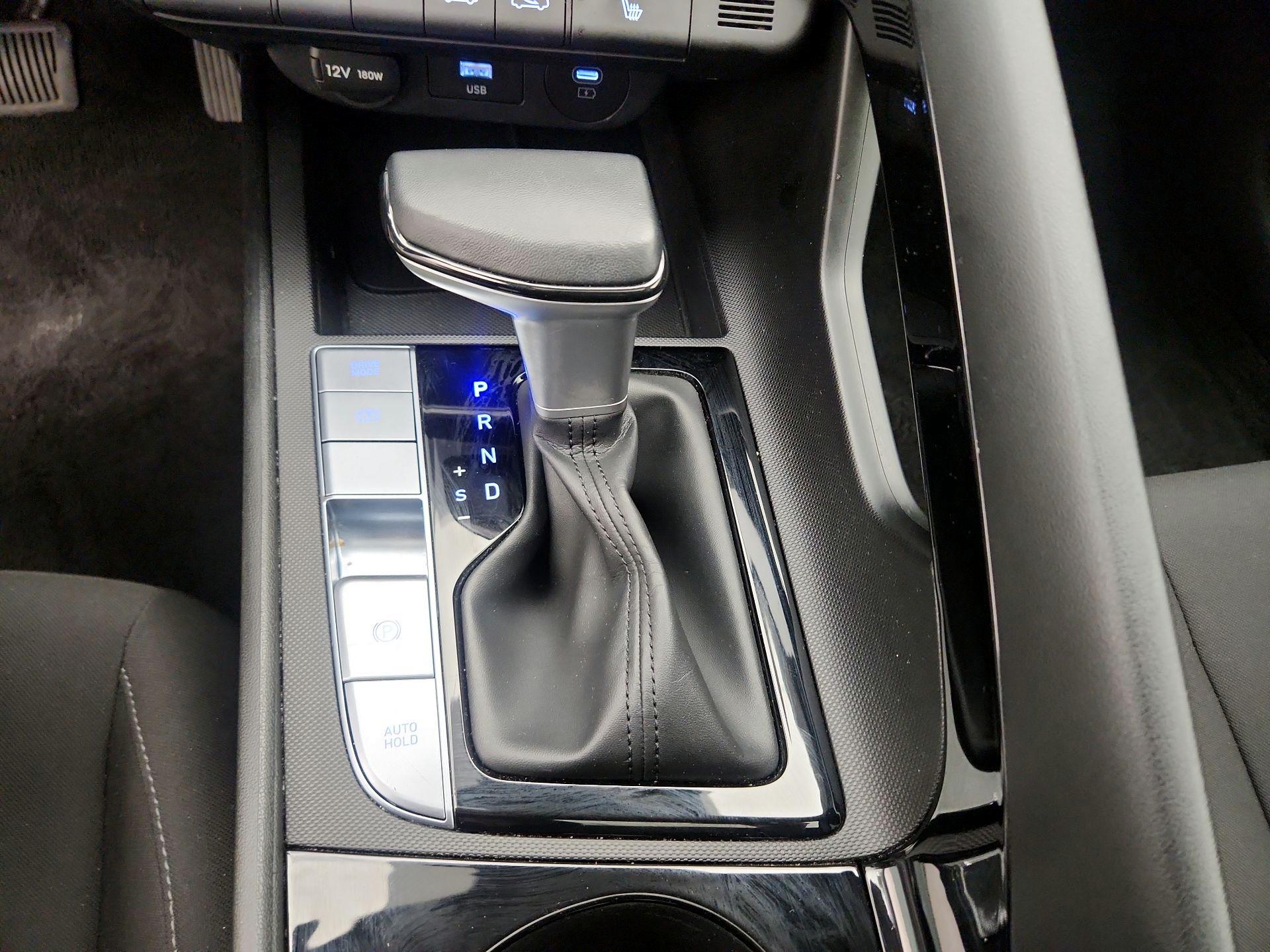 Thumbnail: 2025 Hyundai Elantra - 18