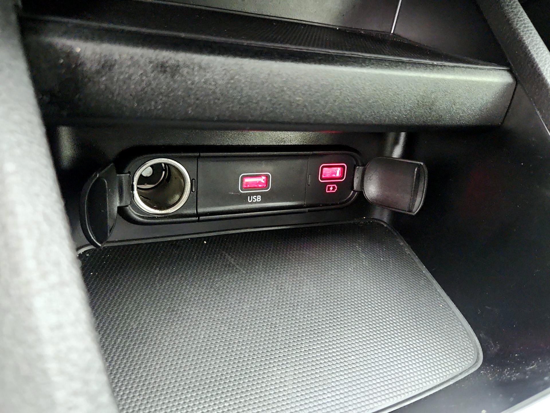 Thumbnail: 2024 Kia Forte - 18