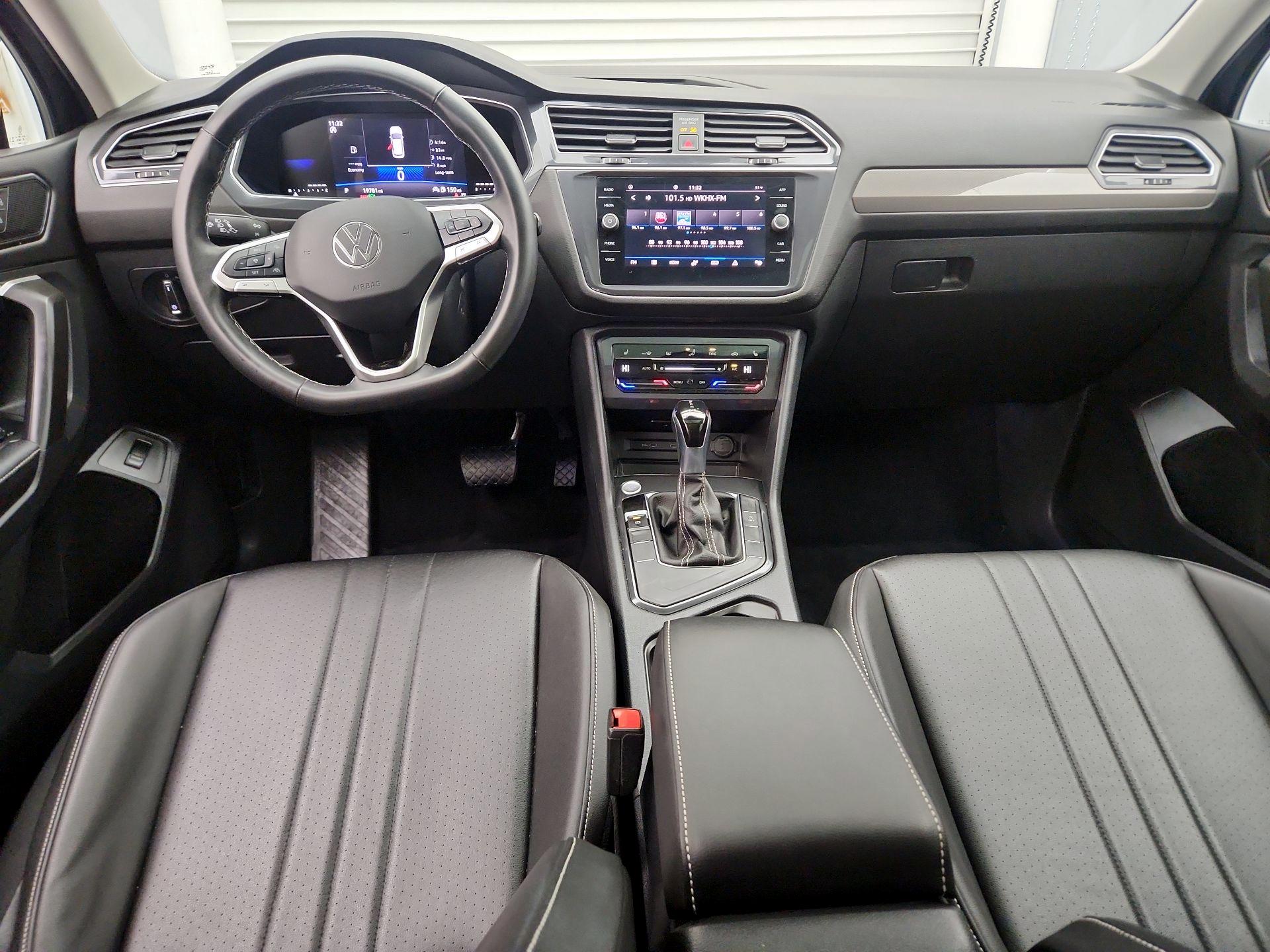 Thumbnail: 2024 Volkswagen Tiguan - 9