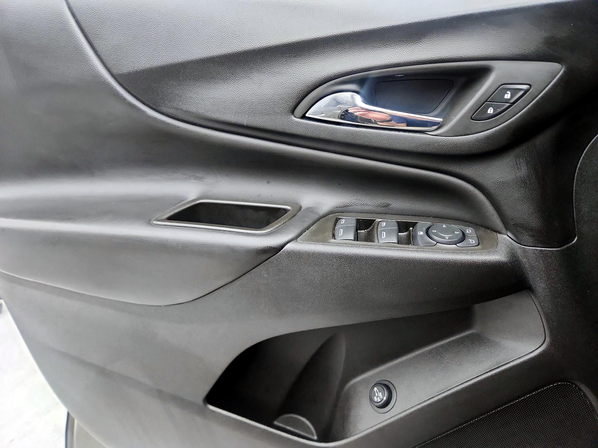 Thumbnail: 2023 Chevrolet Equinox - 12