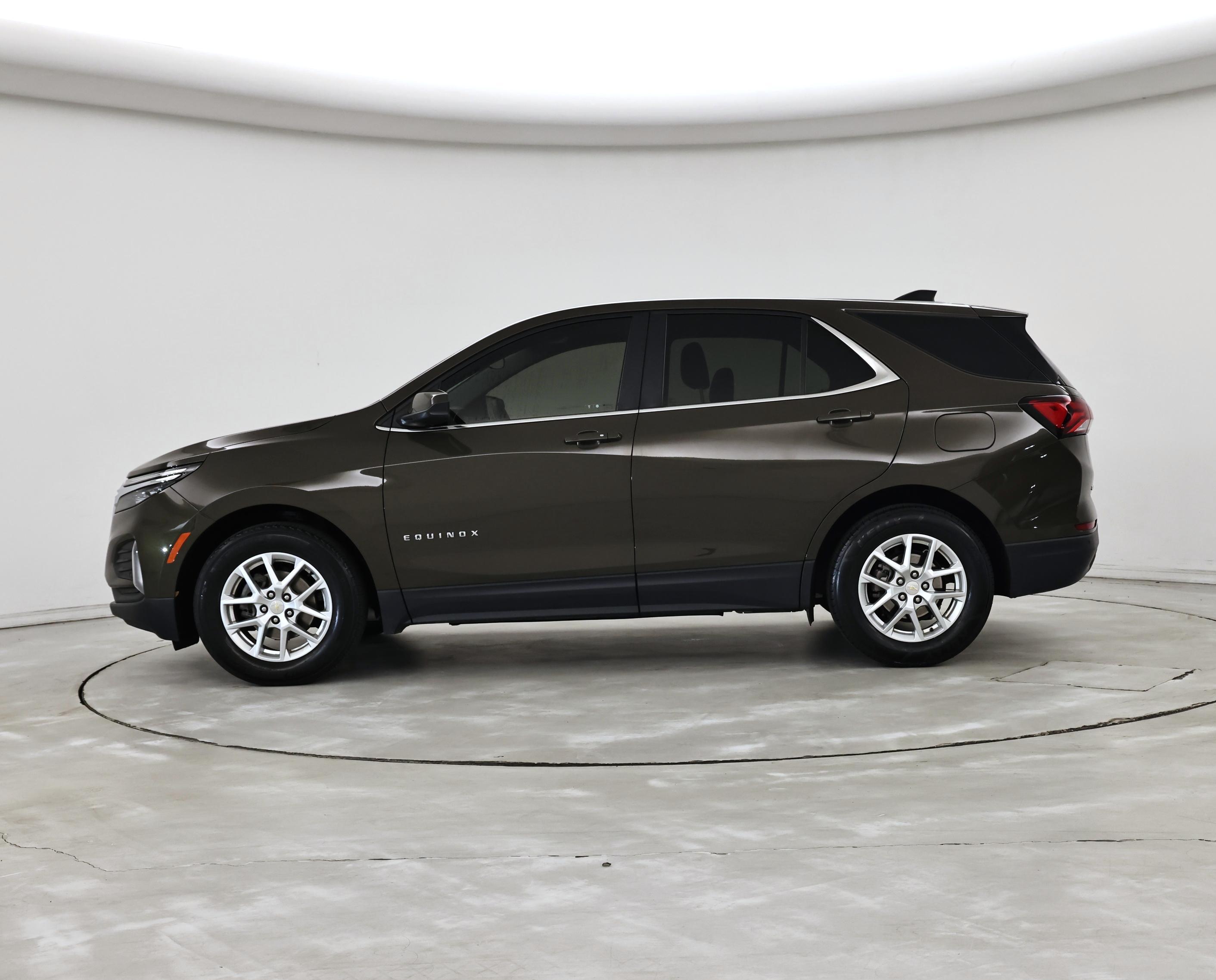Thumbnail: 2023 Chevrolet Equinox - 3