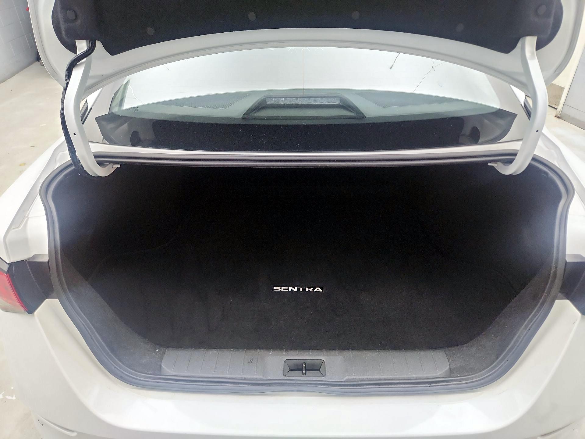Thumbnail: 2025 Nissan Sentra - 20
