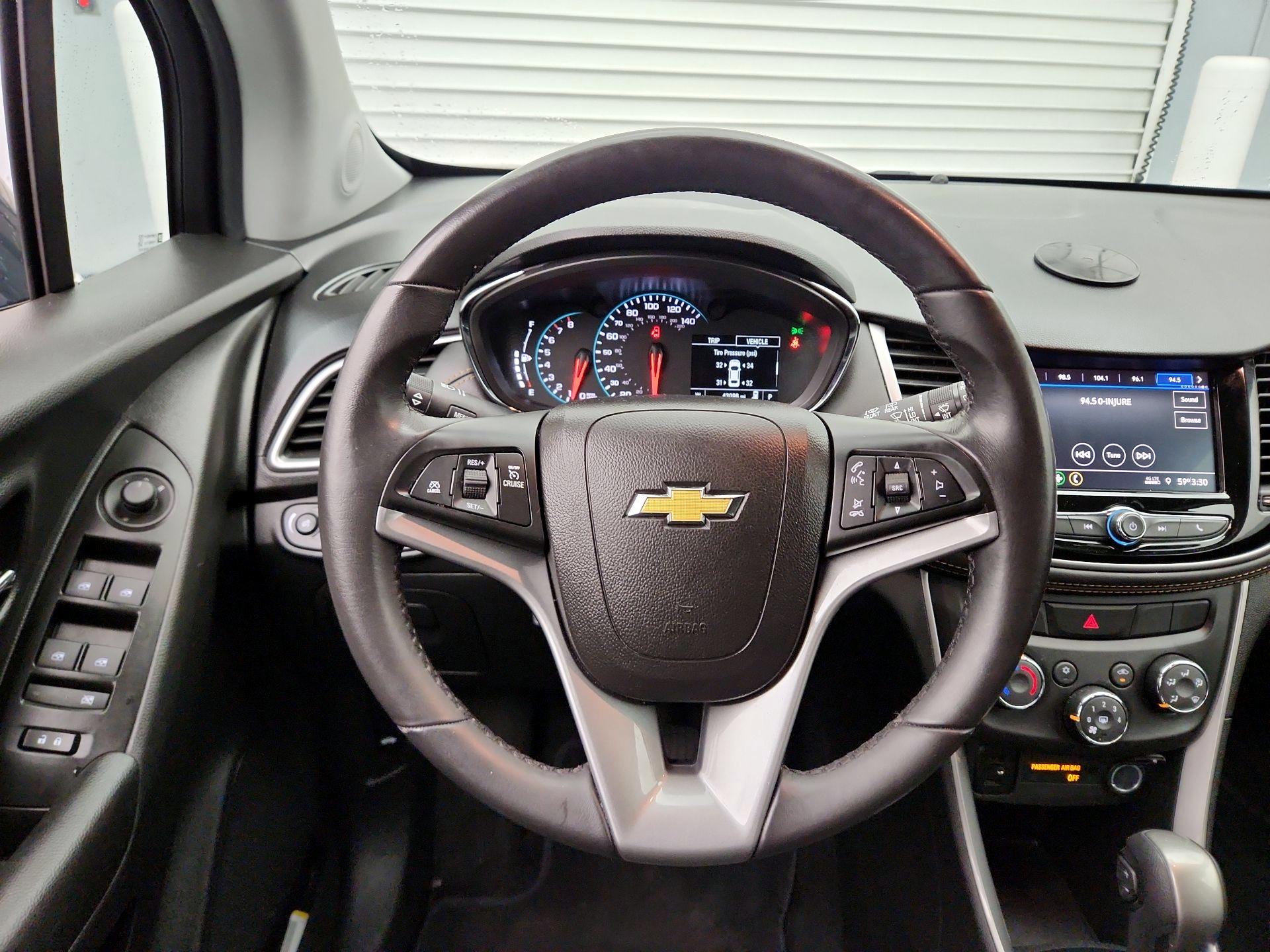 Thumbnail: 2022 Chevrolet Trax - 10