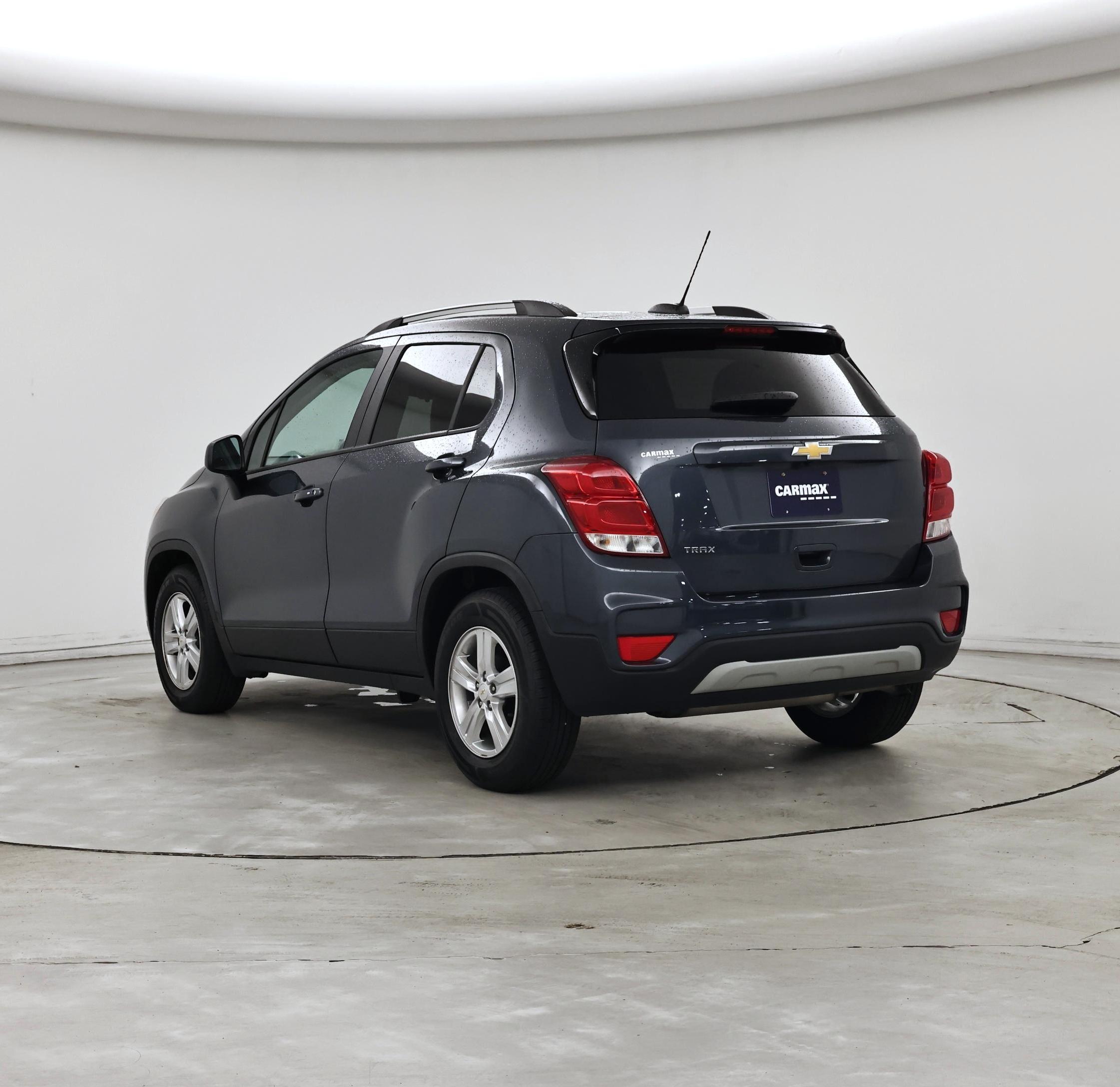 Thumbnail: 2022 Chevrolet Trax - 2