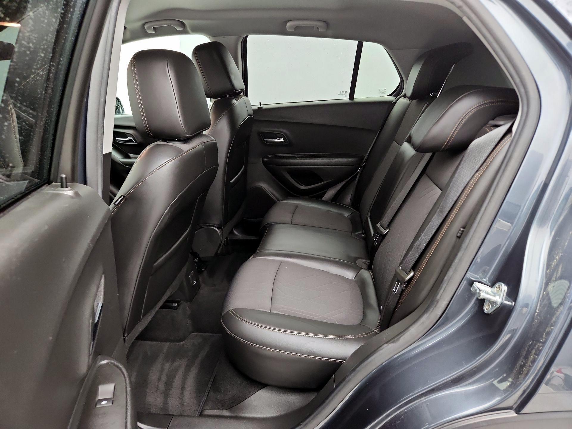 Thumbnail: 2022 Chevrolet Trax - 19