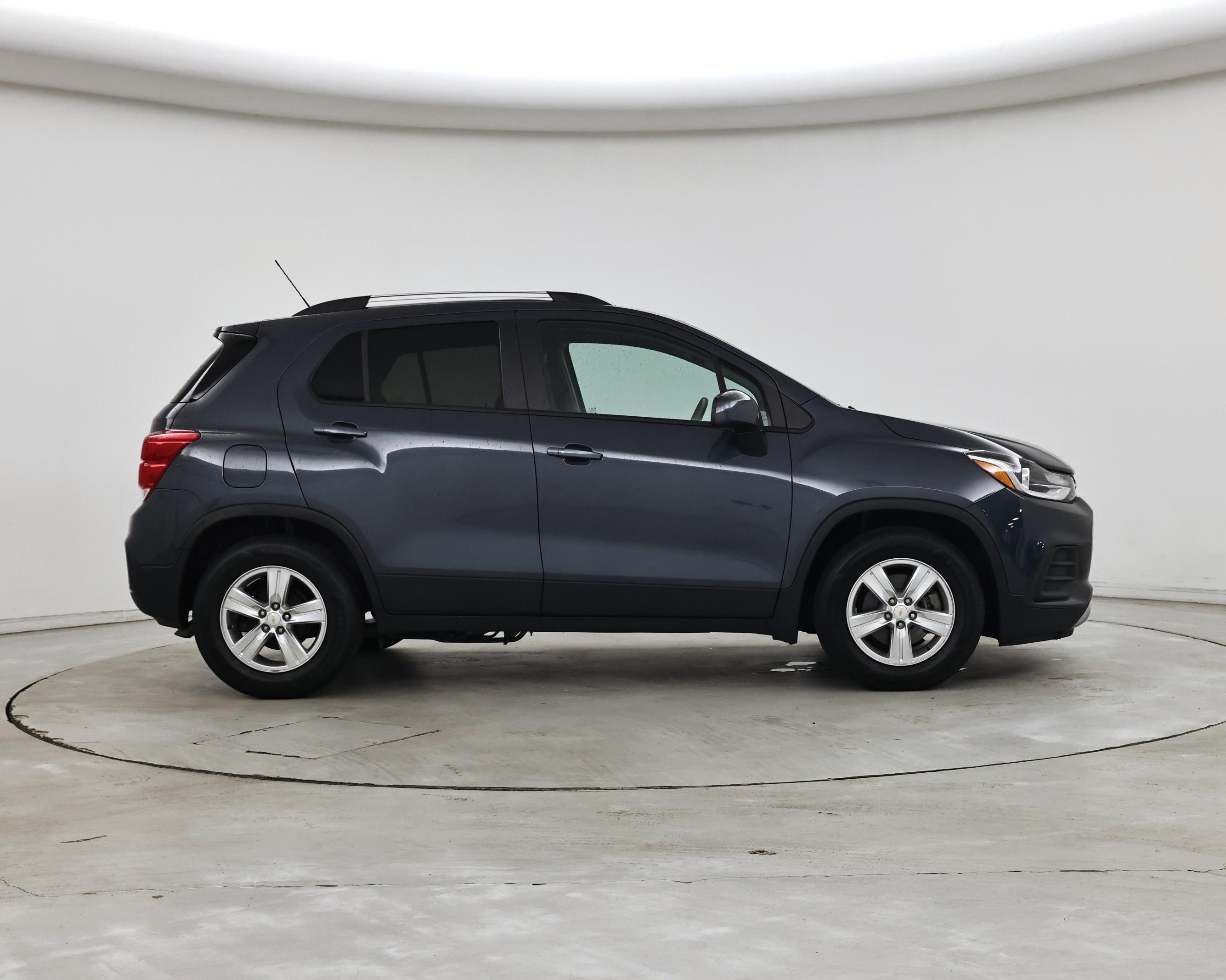 Thumbnail: 2022 Chevrolet Trax - 7