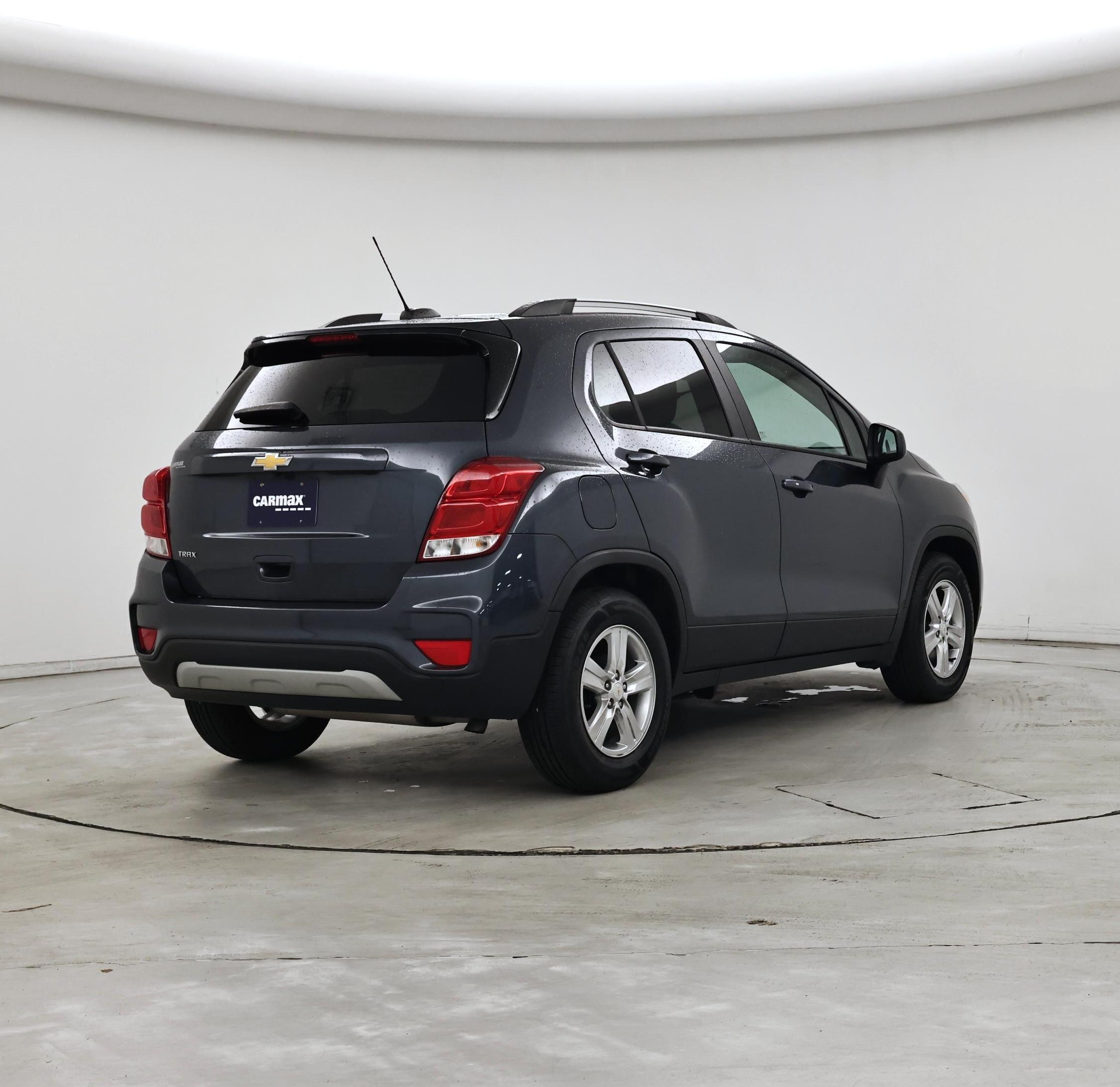 Thumbnail: 2022 Chevrolet Trax - 8