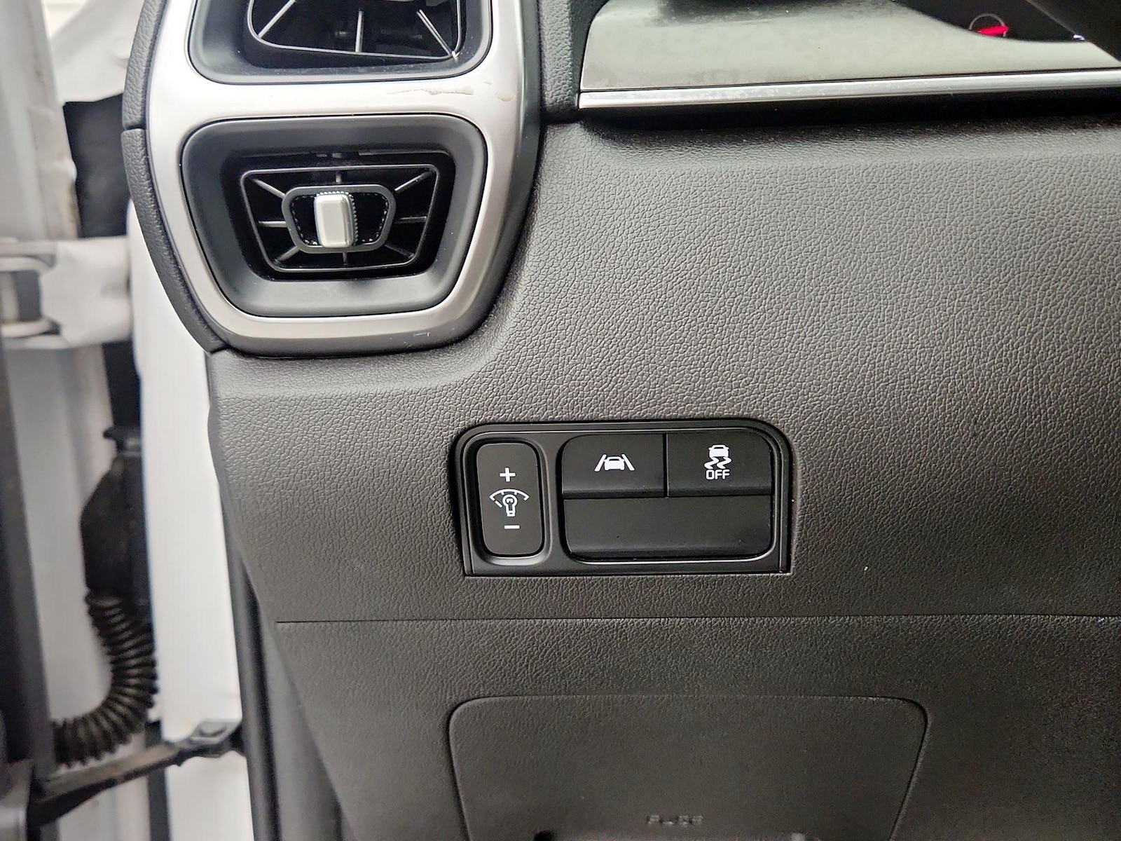 2021 Kia Sorento LX - Photo 14