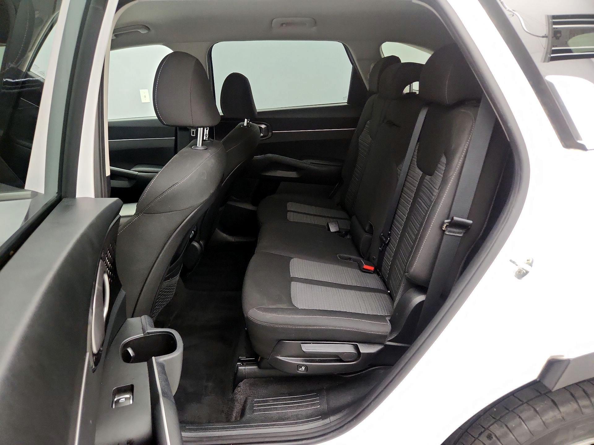 Thumbnail: 2021 Kia Sorento - 19