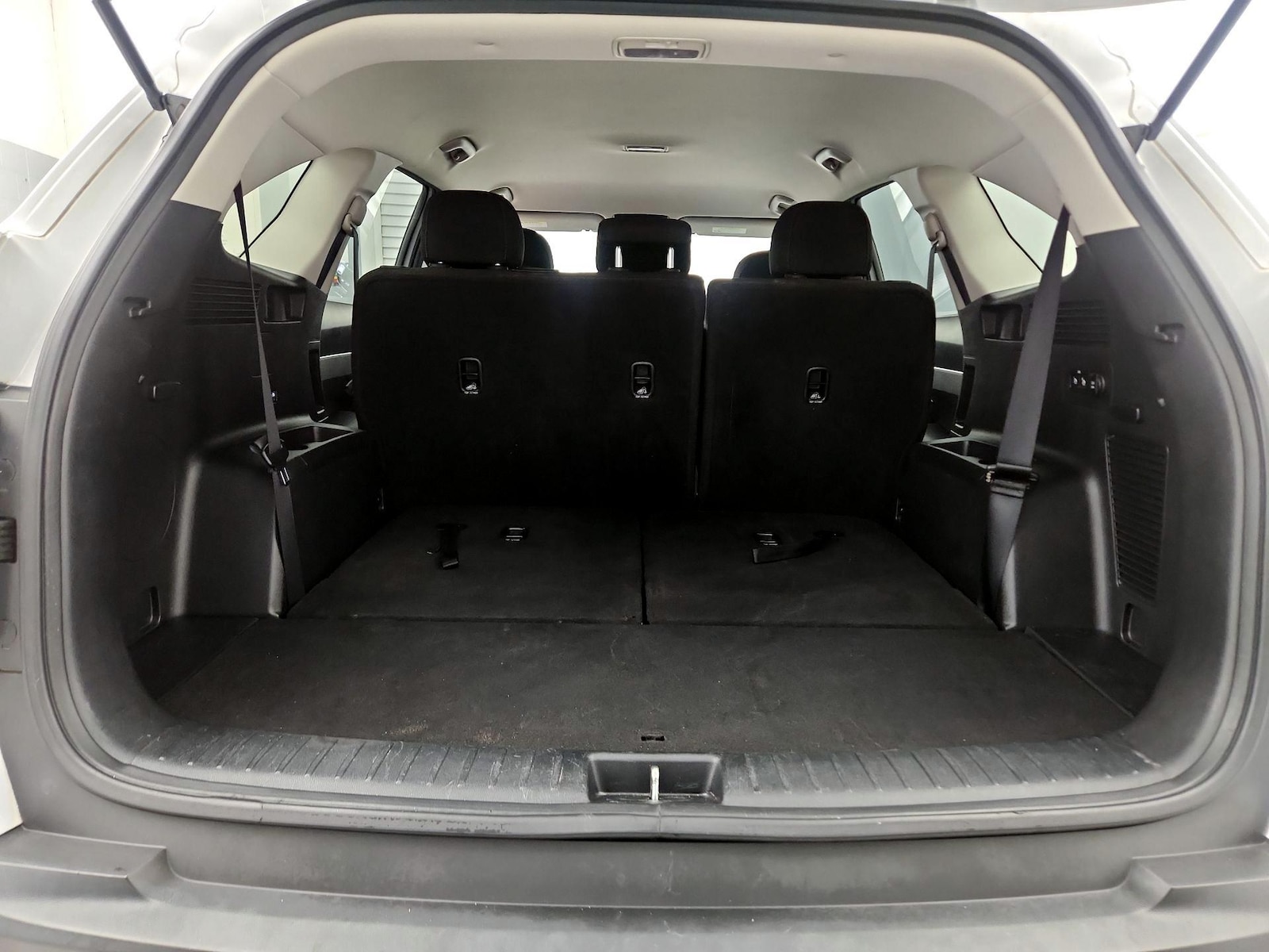 2021 Kia Sorento LX - Photo 23