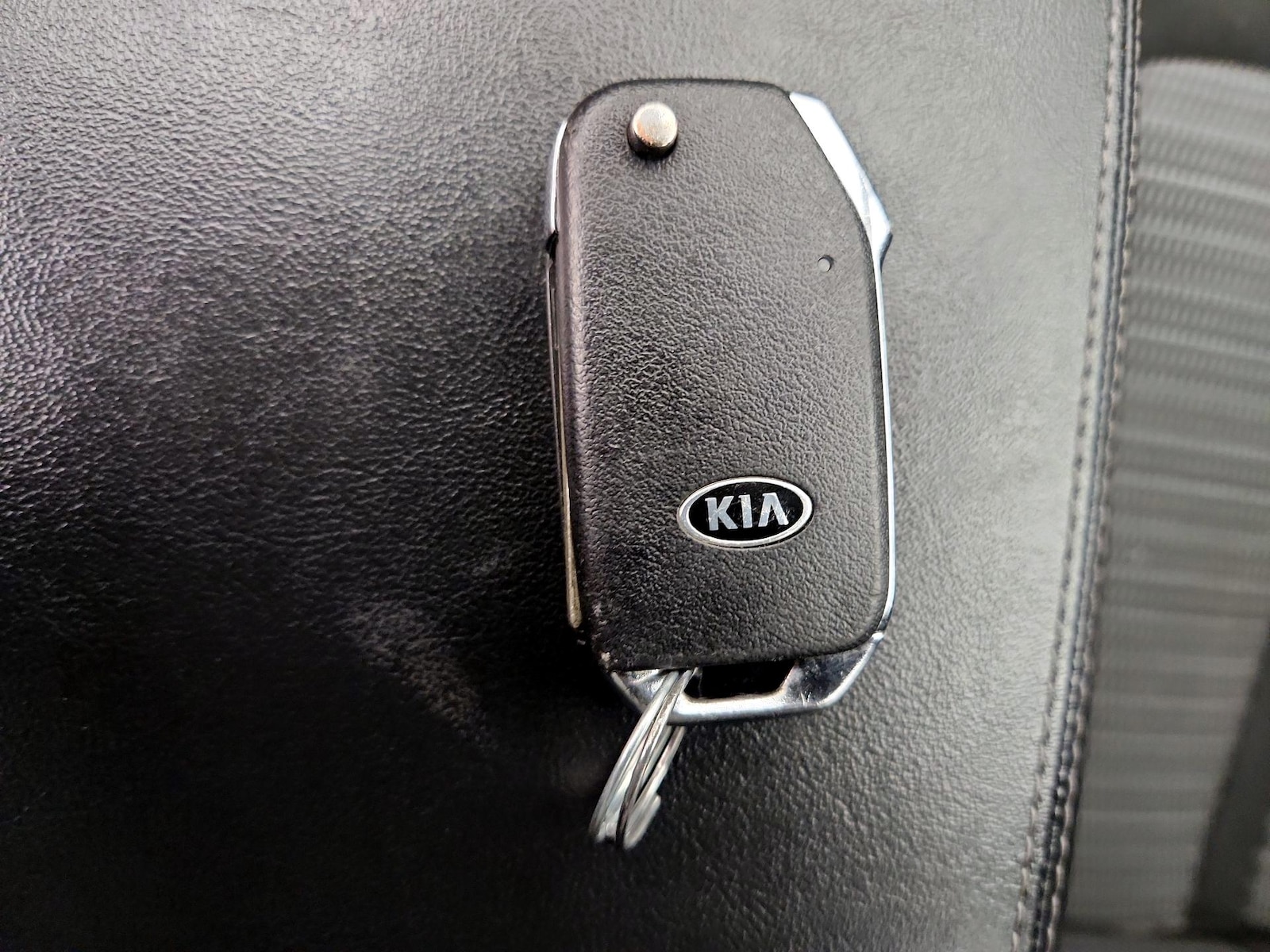 2021 Kia Sorento LX - Photo 25