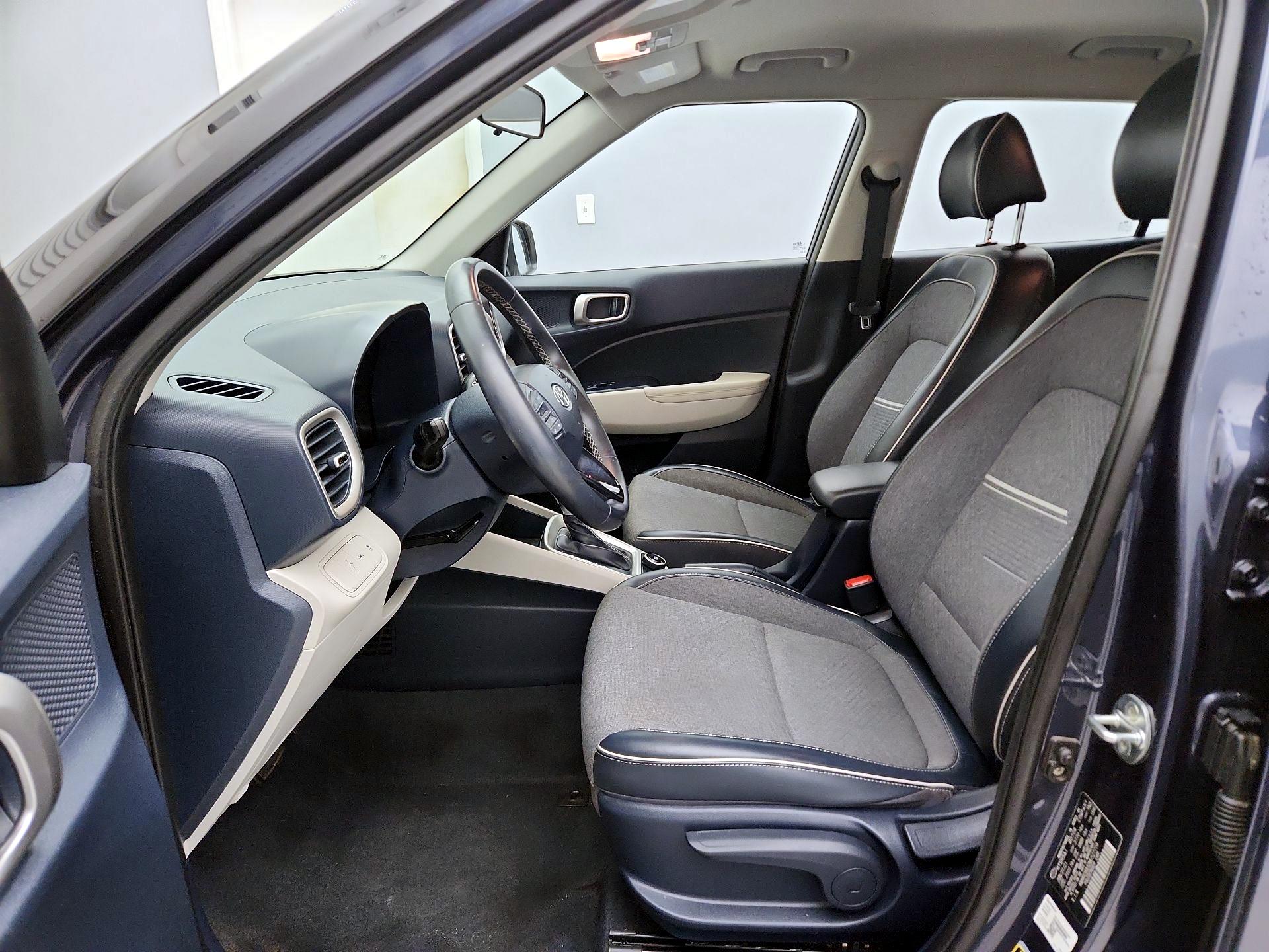 Thumbnail: 2021 Hyundai Venue - 11