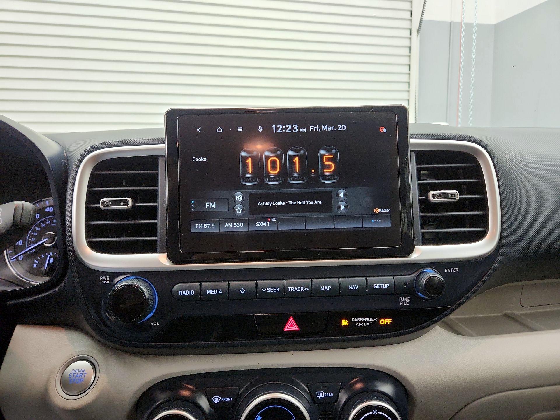 Thumbnail: 2021 Hyundai Venue - 16