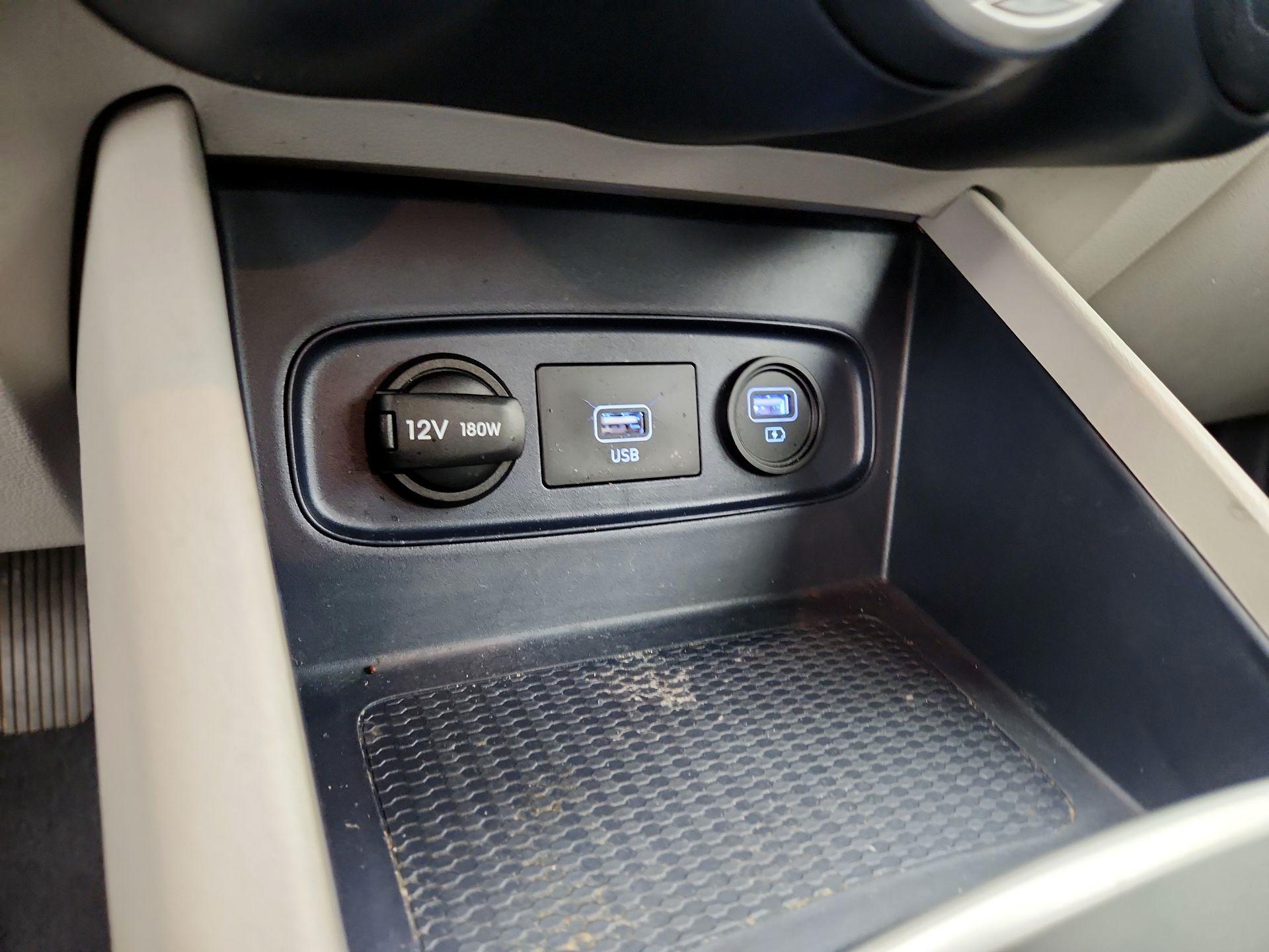 Thumbnail: 2021 Hyundai Venue - 19