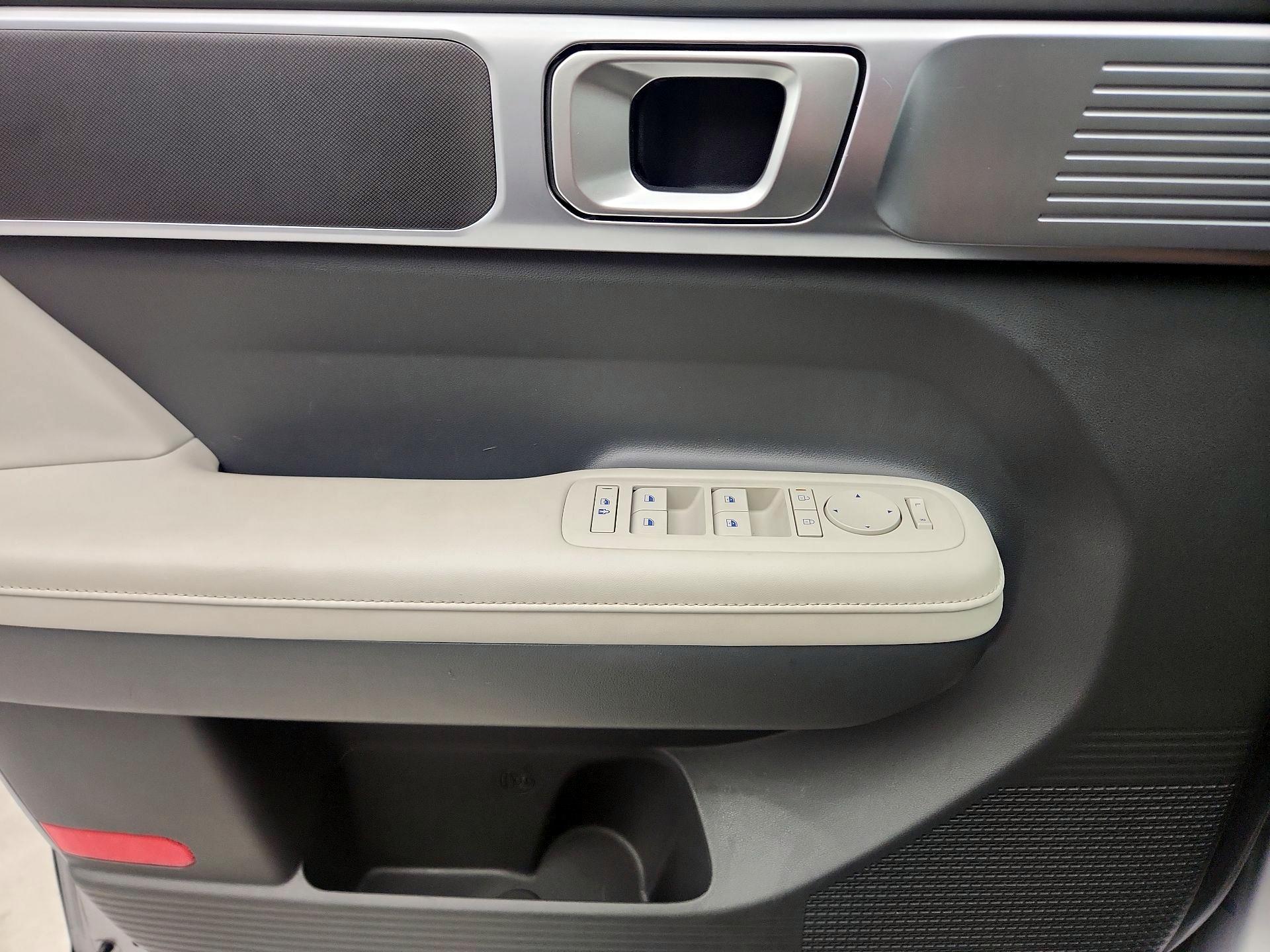 Thumbnail: 2025 Hyundai Santa Fe - 12