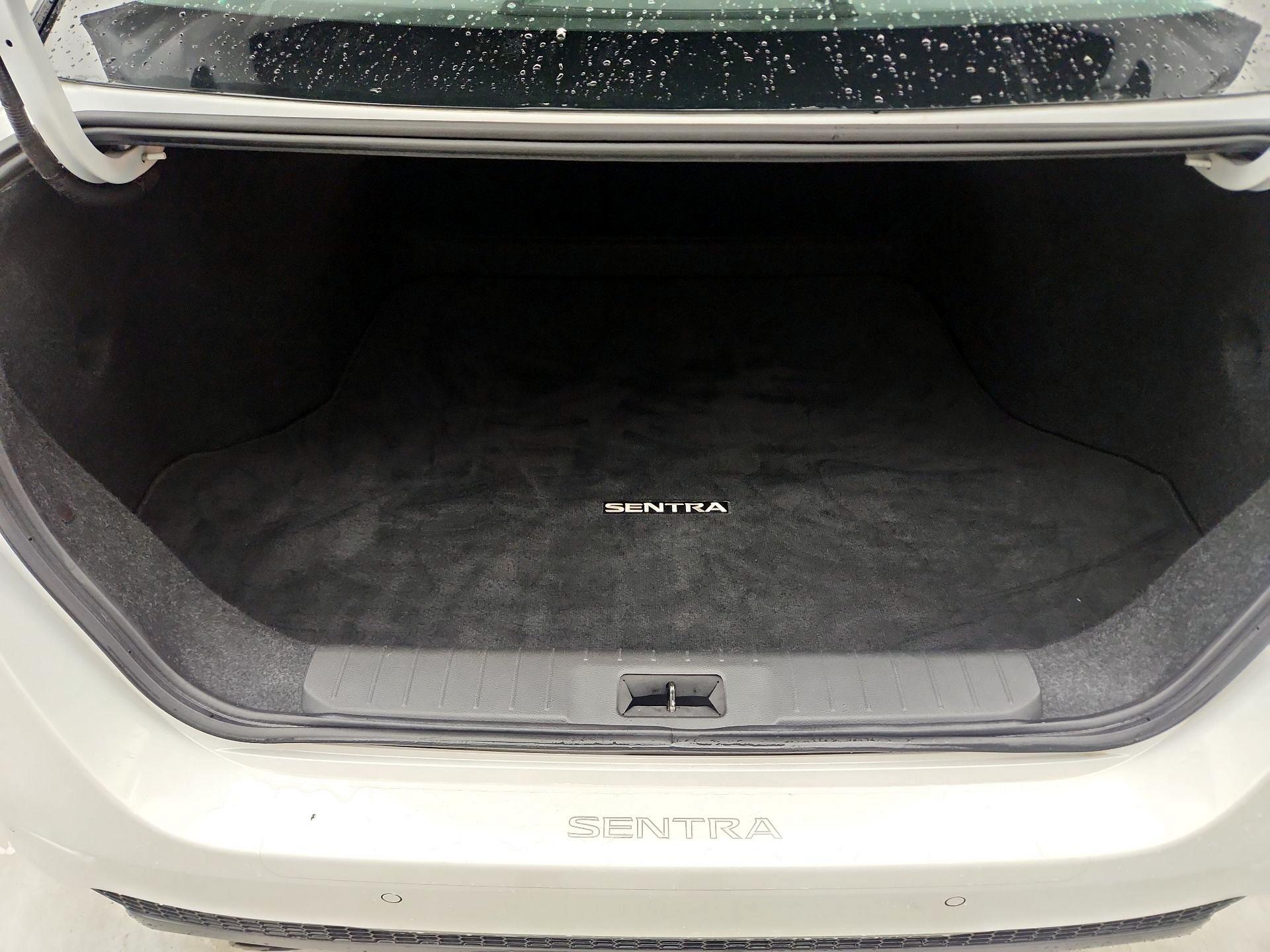 Thumbnail: 2021 Nissan Sentra - 20