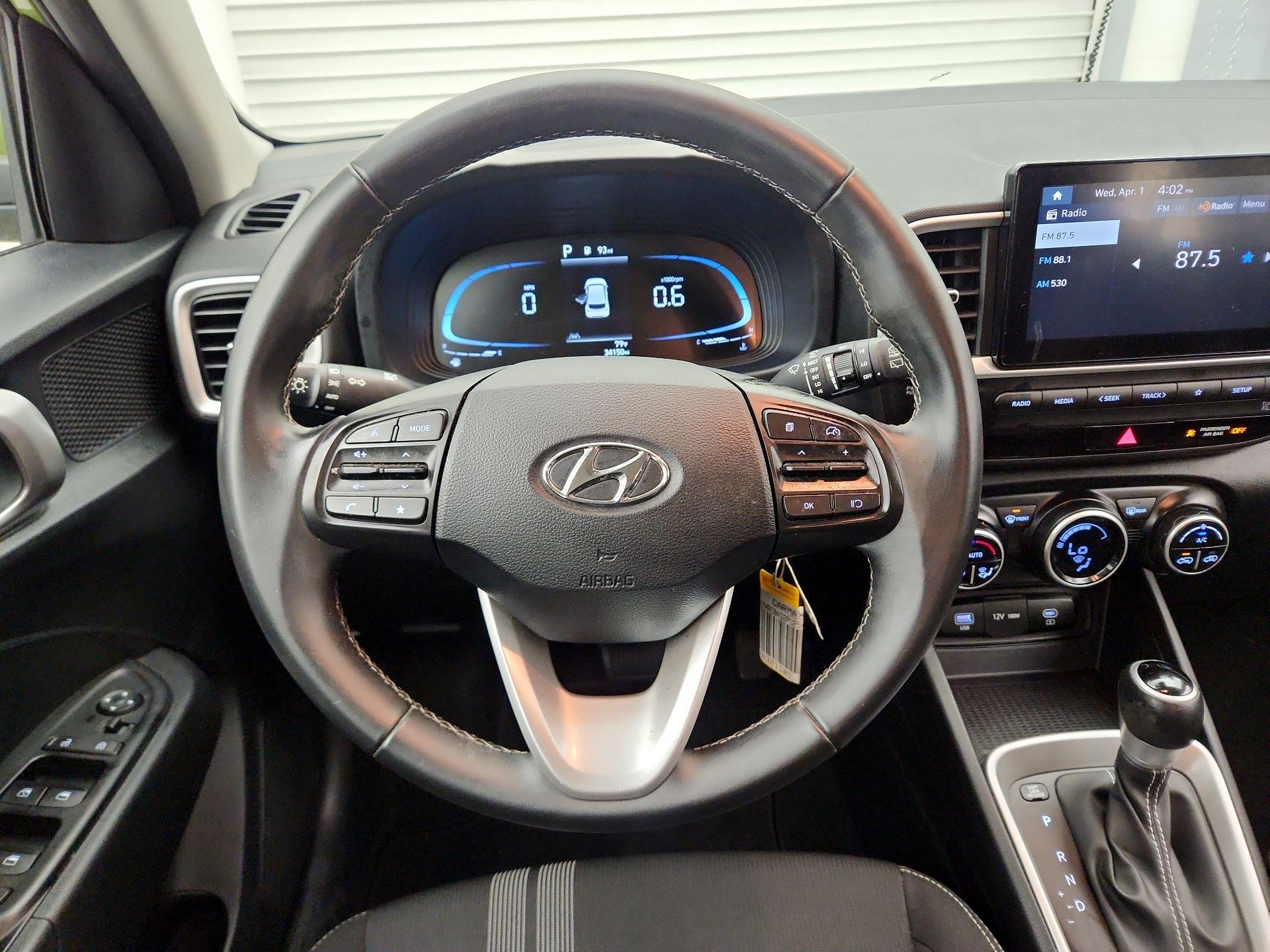 Thumbnail: 2023 Hyundai Venue - 10