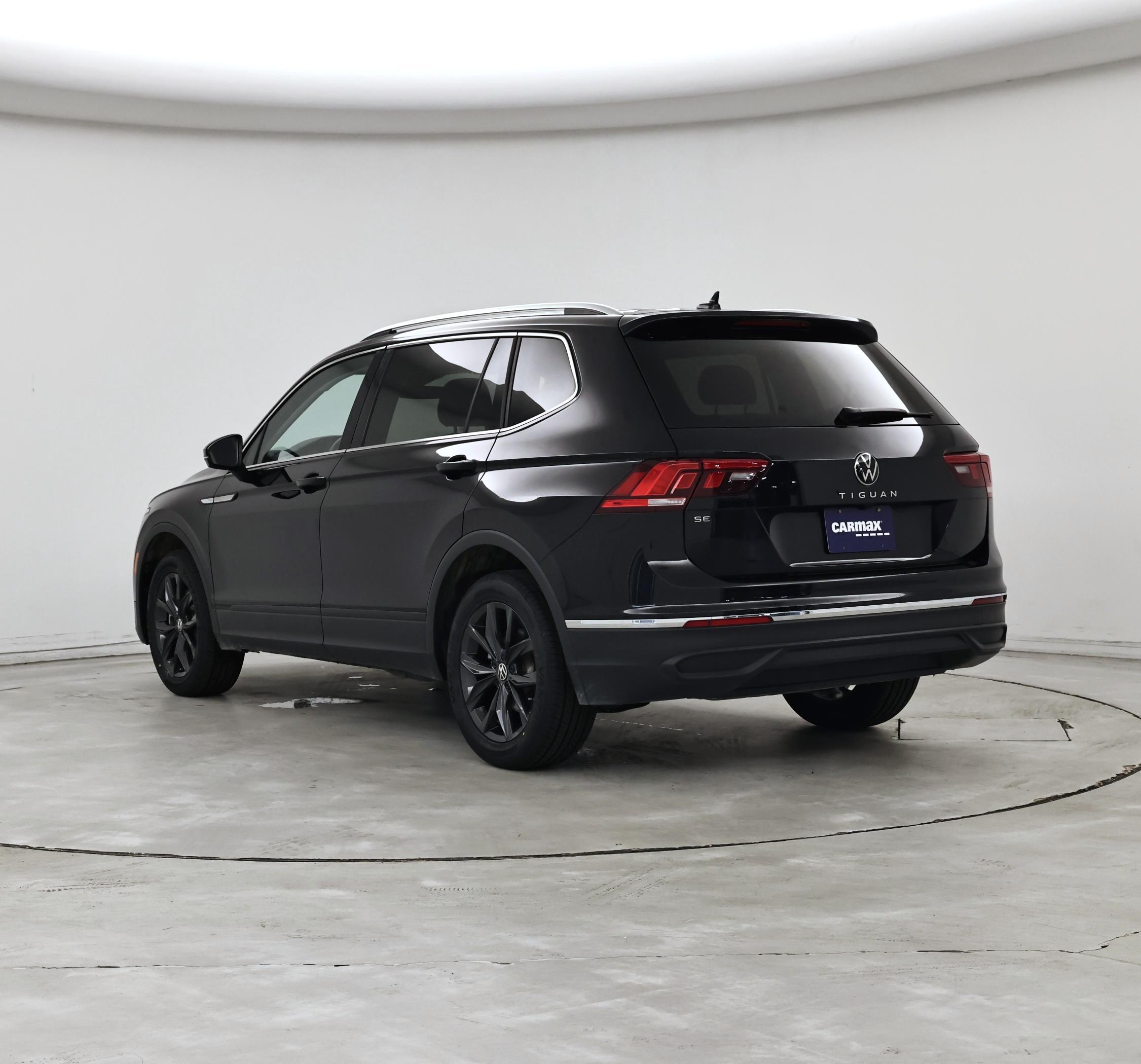 Thumbnail: 2024 Volkswagen Tiguan - 2