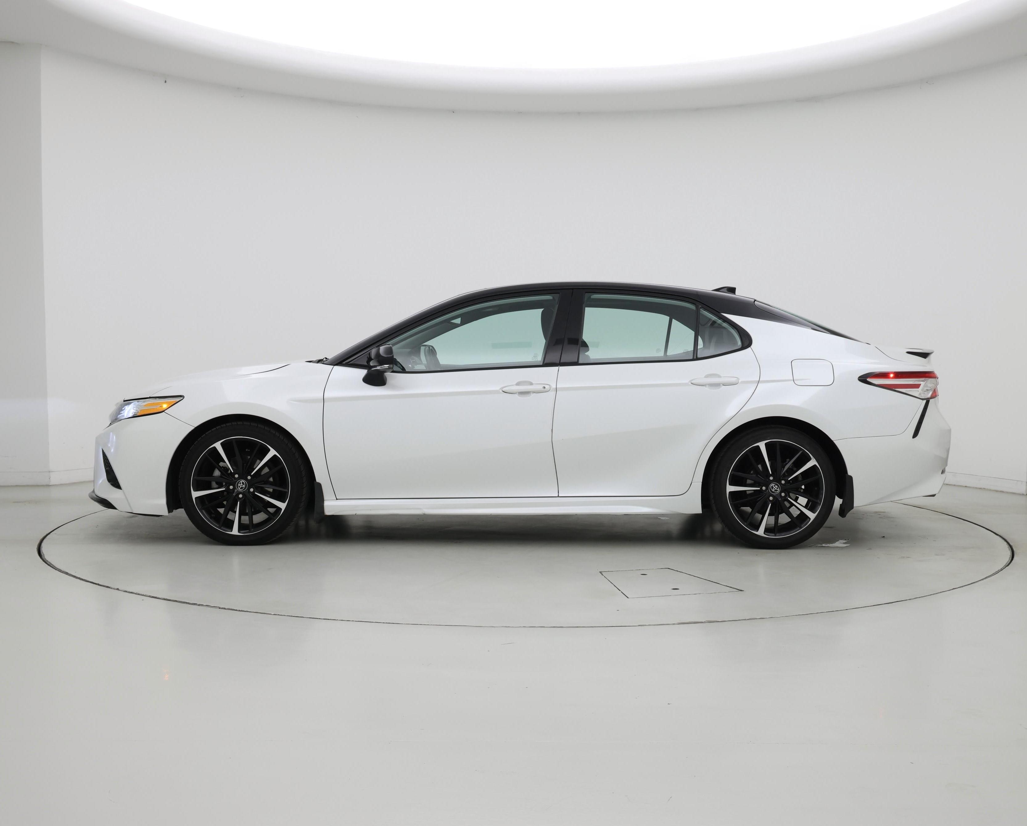 Thumbnail: 2020 Toyota Camry - 3