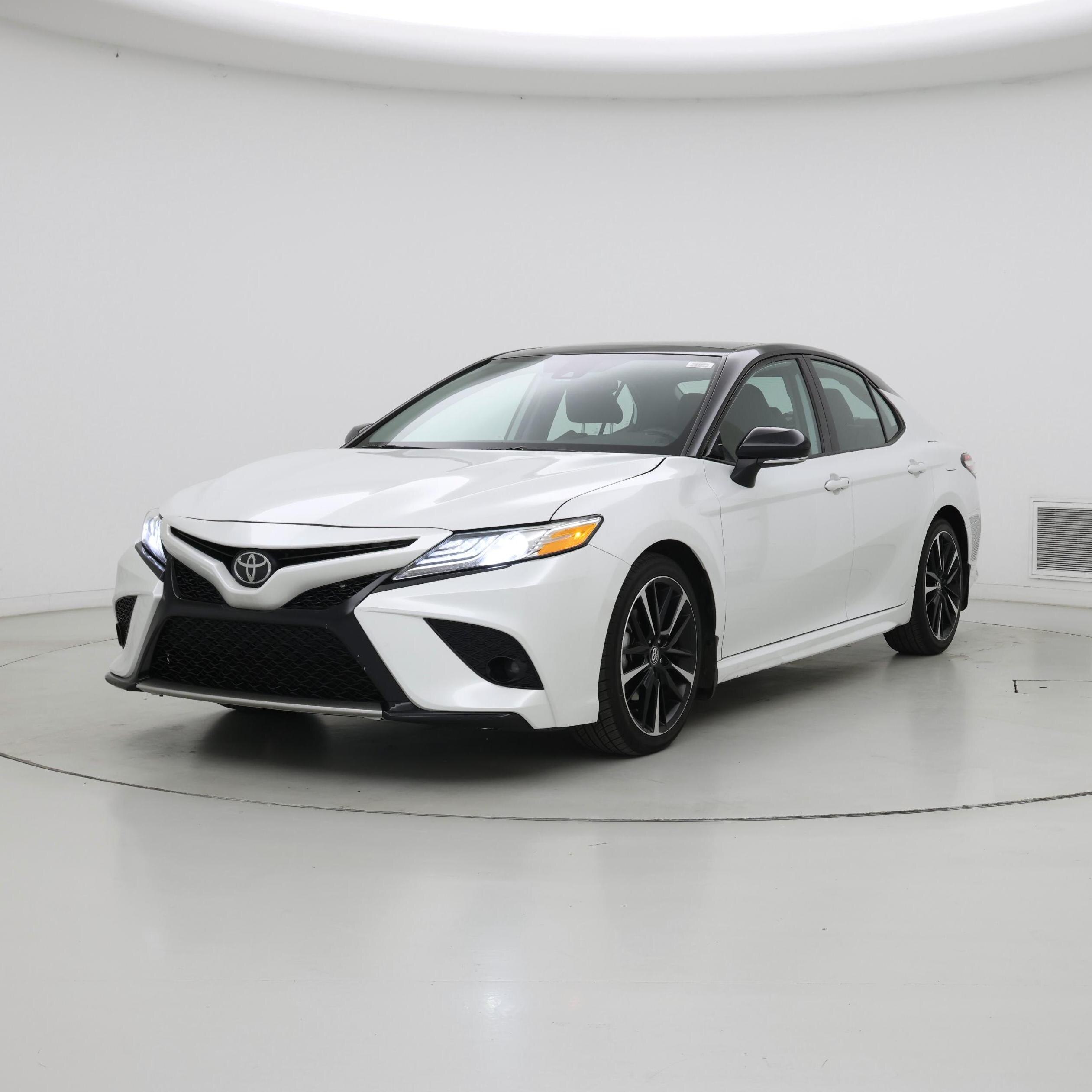 Thumbnail: 2020 Toyota Camry - 4