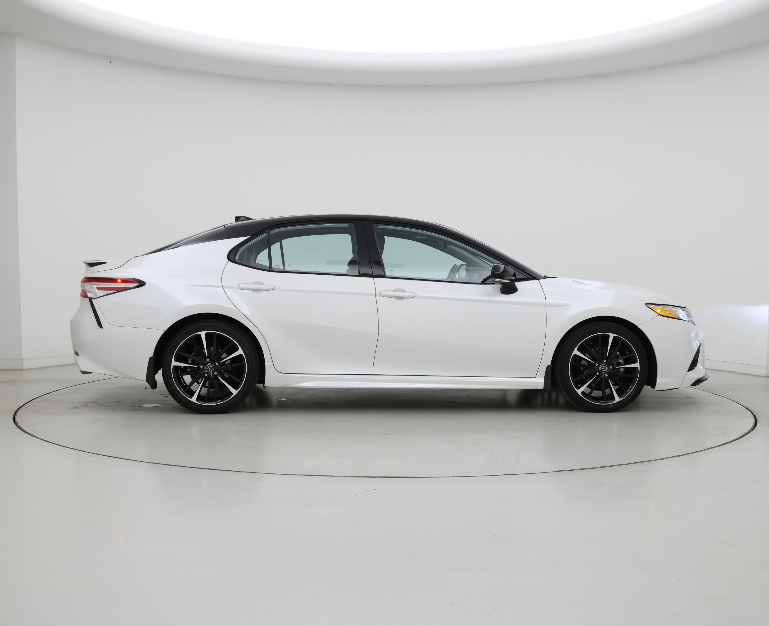 Thumbnail: 2020 Toyota Camry - 7