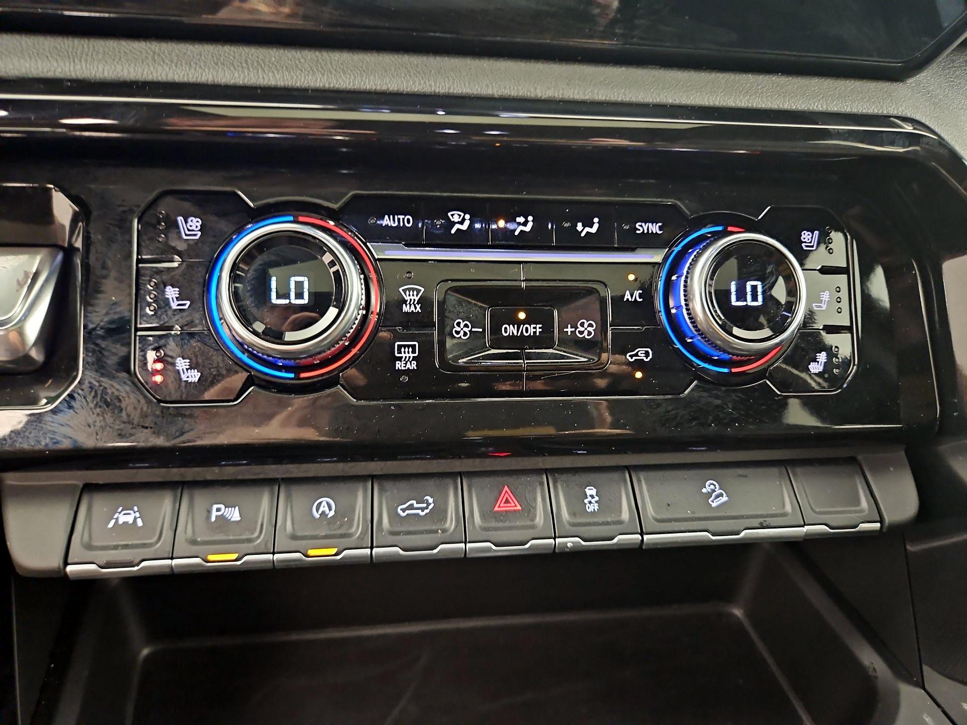 Thumbnail: 2025 GMC Sierra 1500 - 17