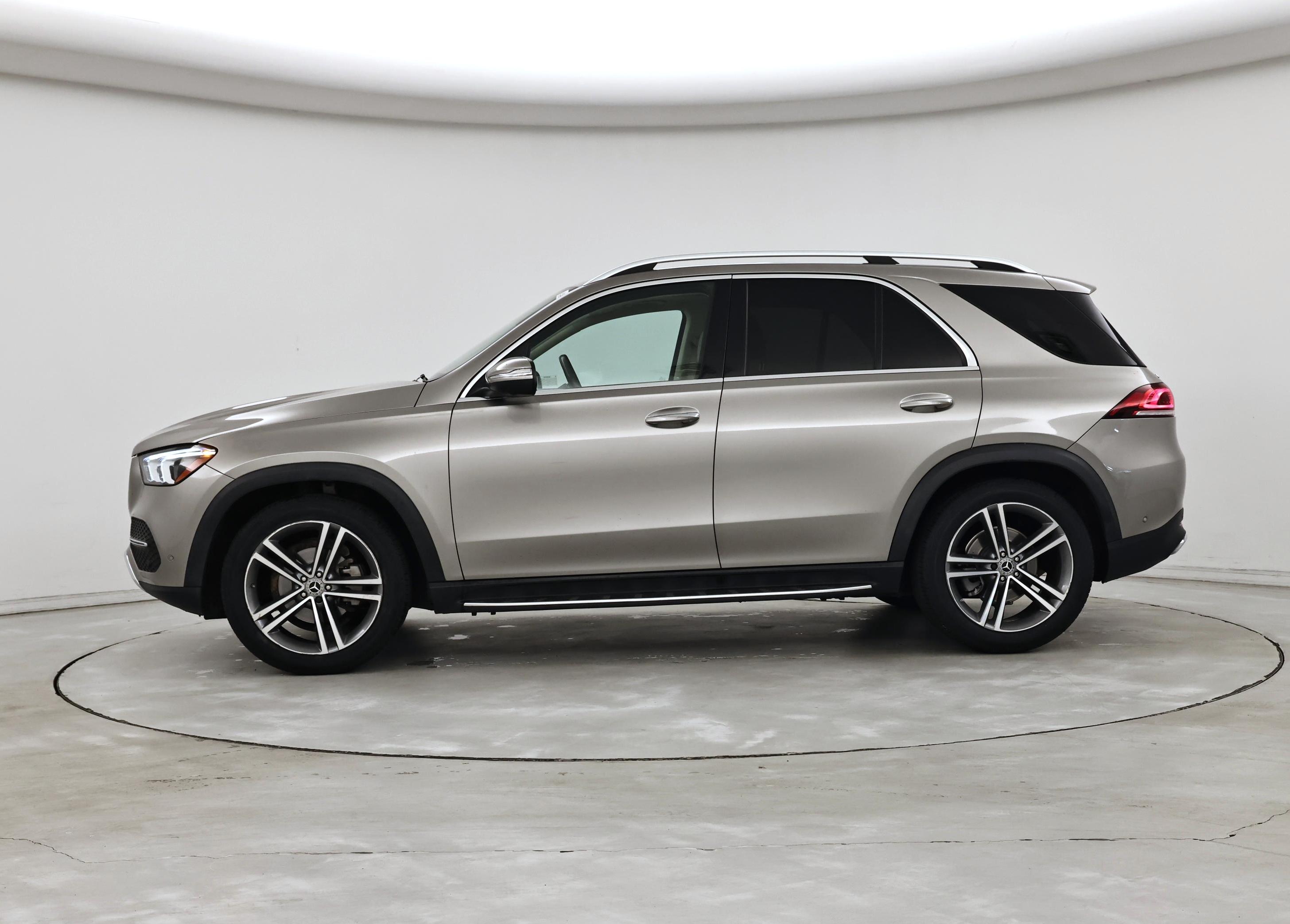 Thumbnail: 2021 Mercedes-Benz GLE - 3