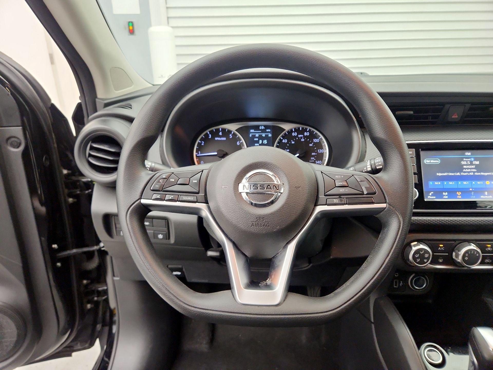 Thumbnail: 2021 Nissan Kicks - 10