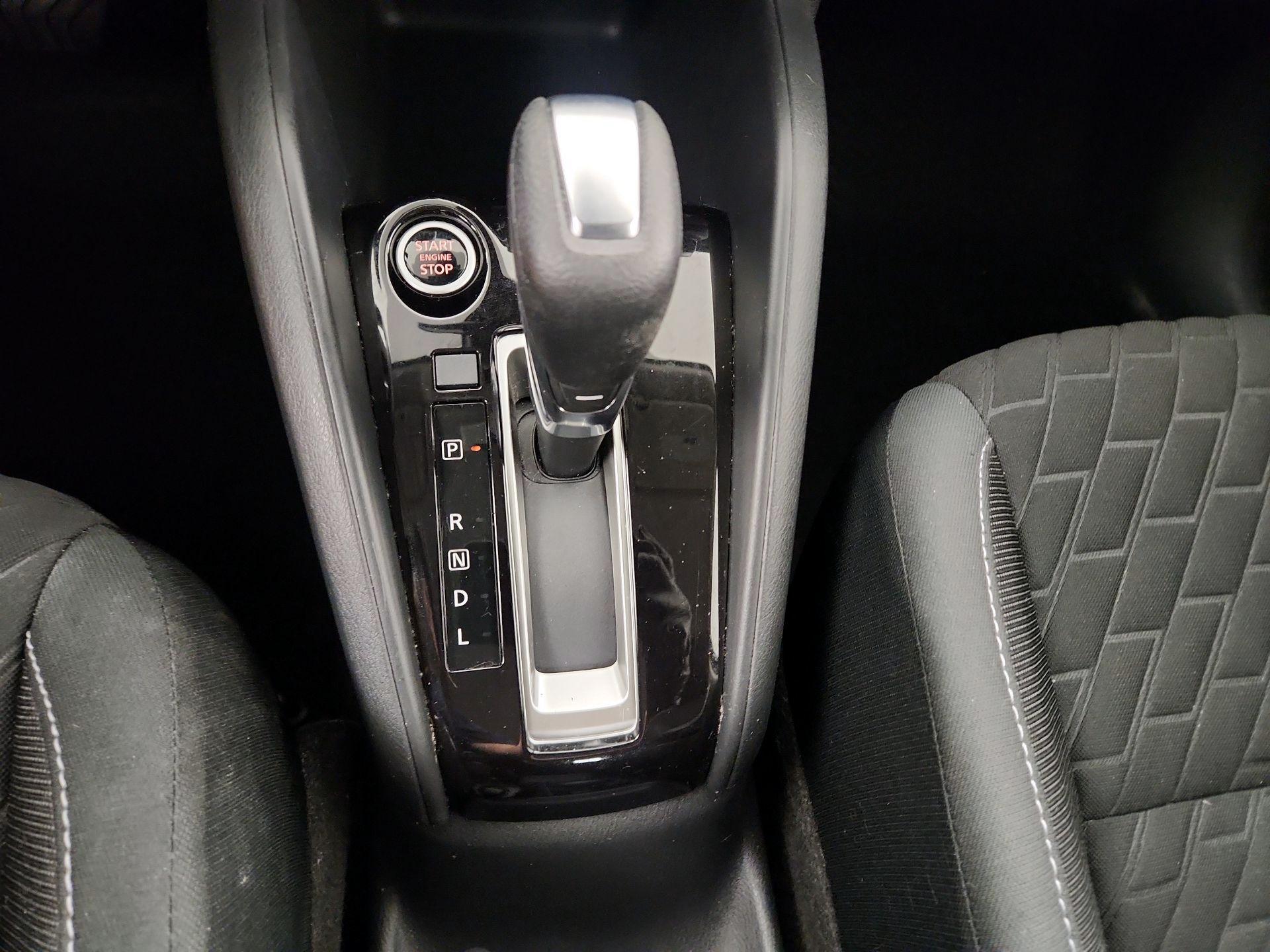 Thumbnail: 2021 Nissan Kicks - 17