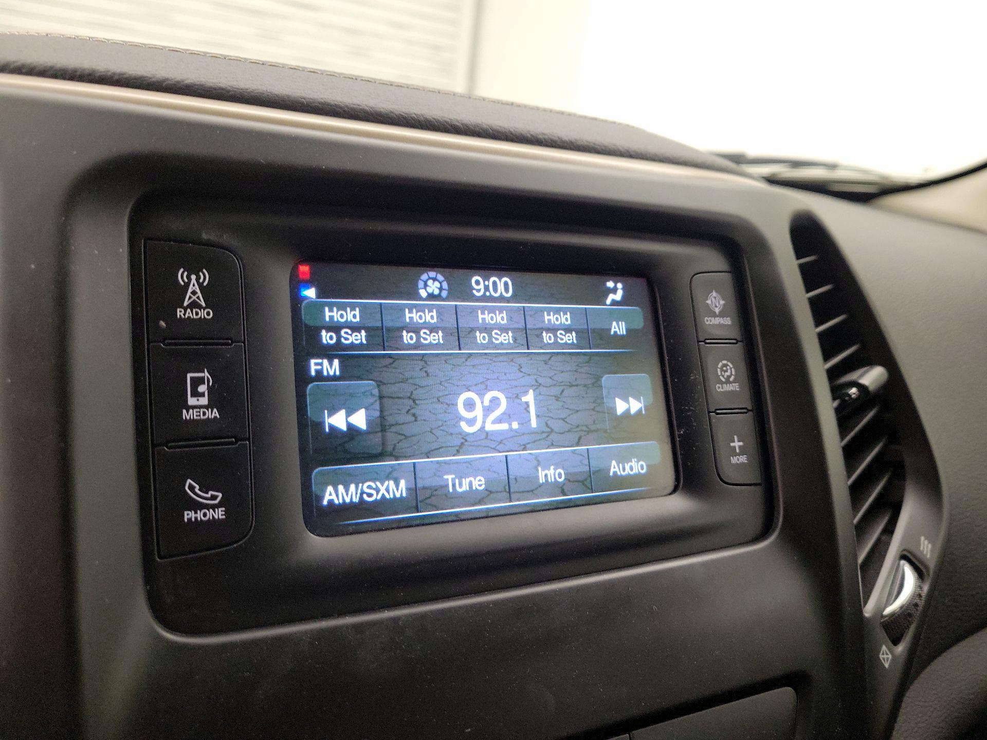 Thumbnail: 2015 Jeep Cherokee - 15