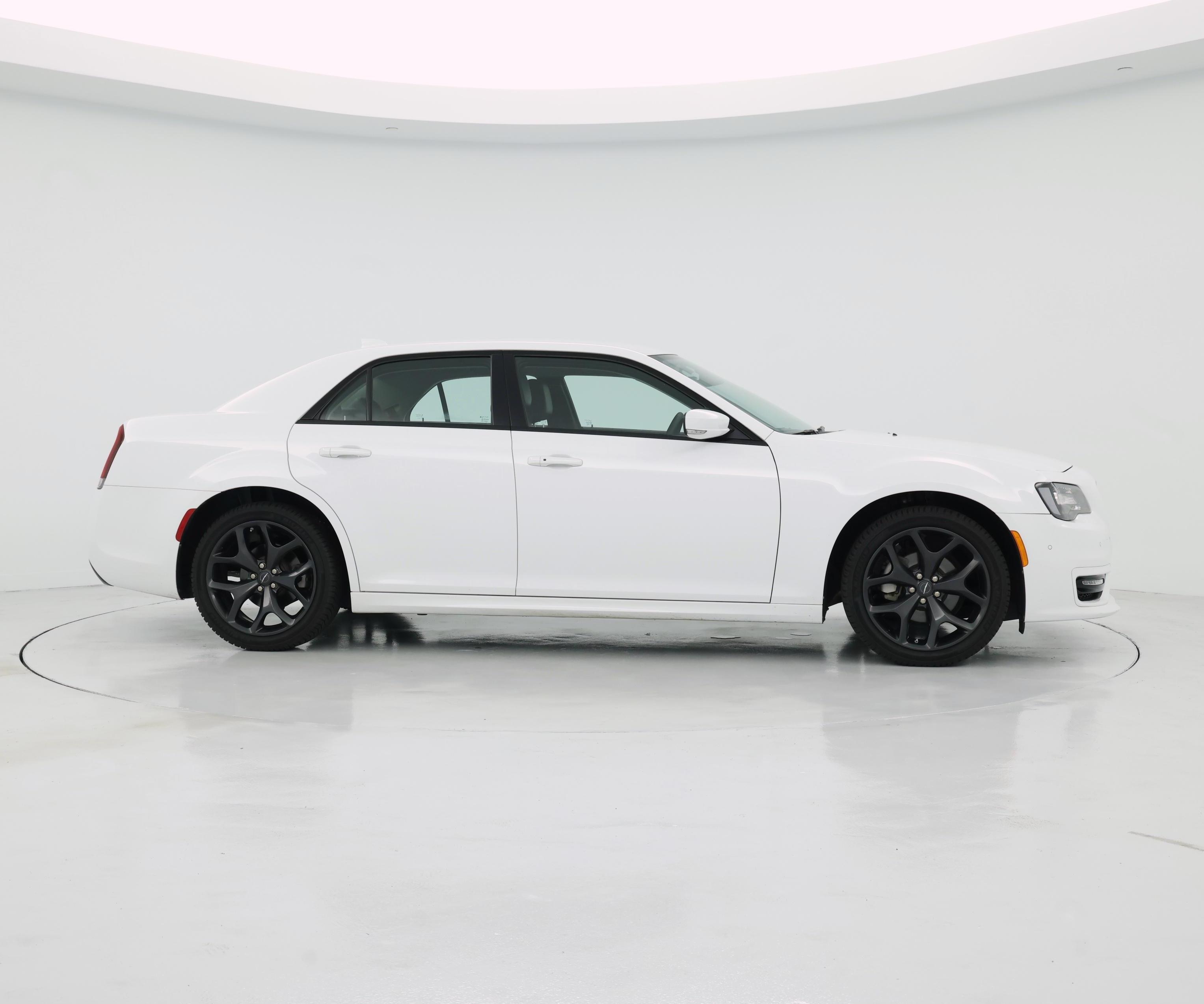 Thumbnail: 2023 Chrysler 300 - 7