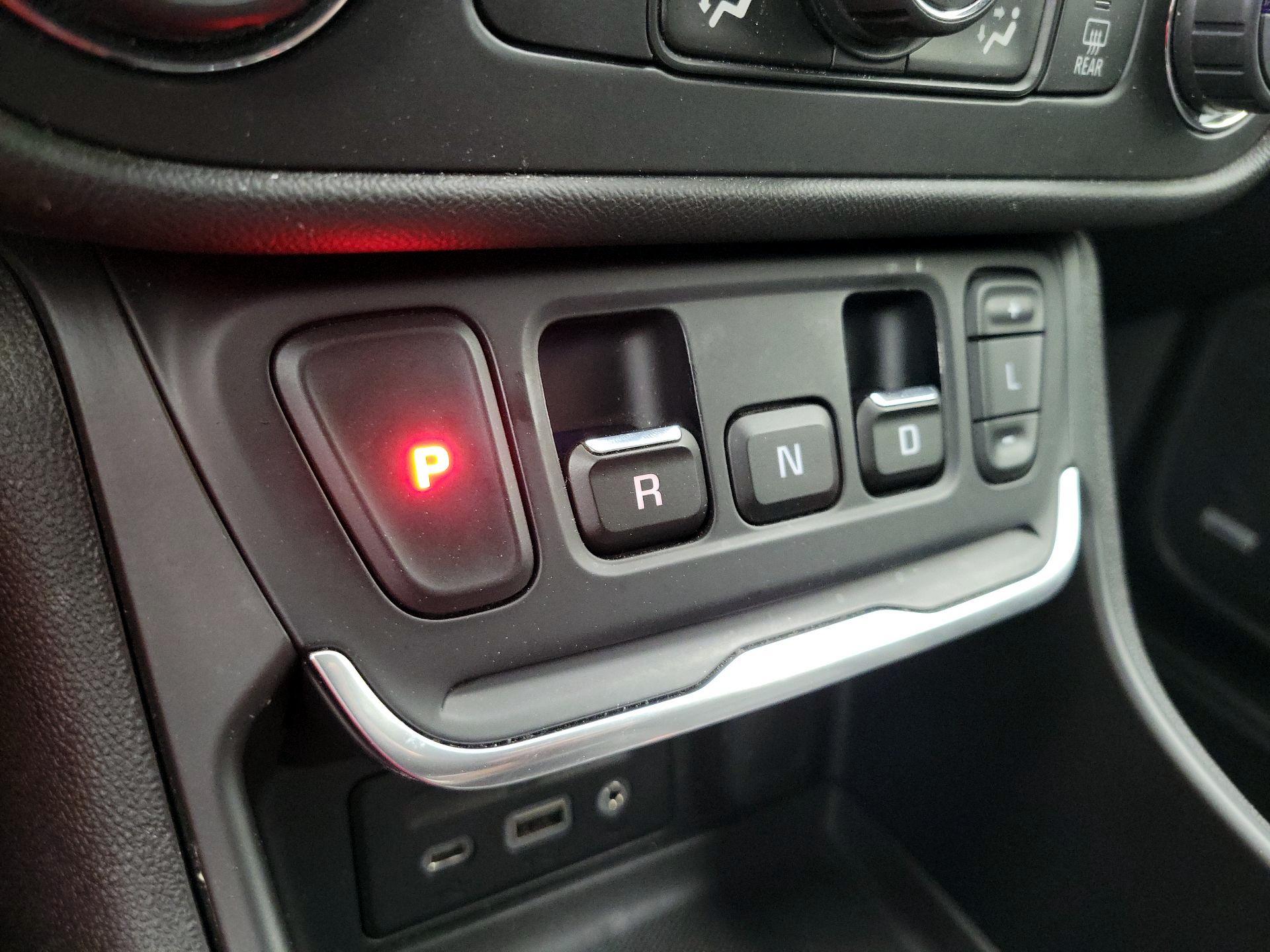 Thumbnail: 2019 GMC Terrain - 18