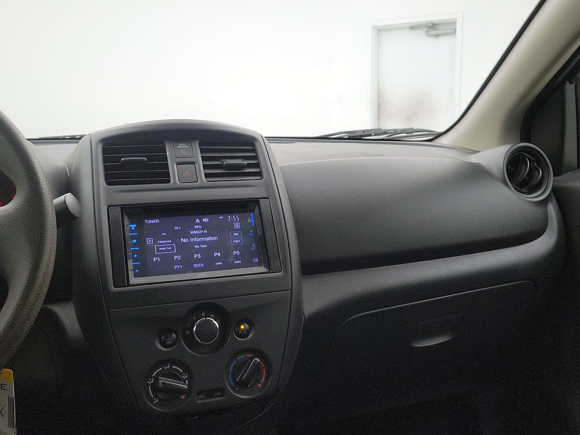 Thumbnail: 2017 Nissan Versa - 9