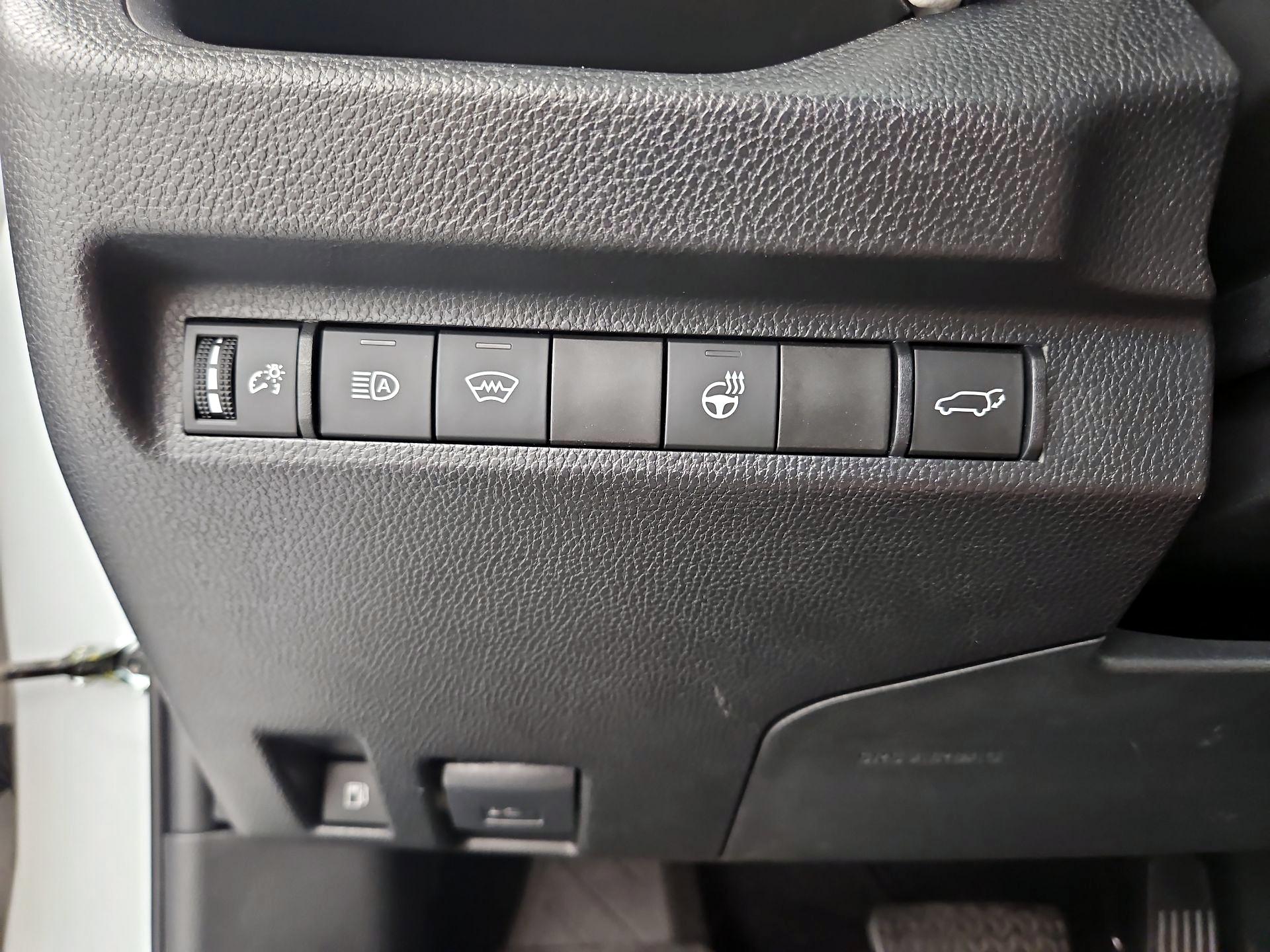 Thumbnail: 2024 Toyota RAV4 - 13