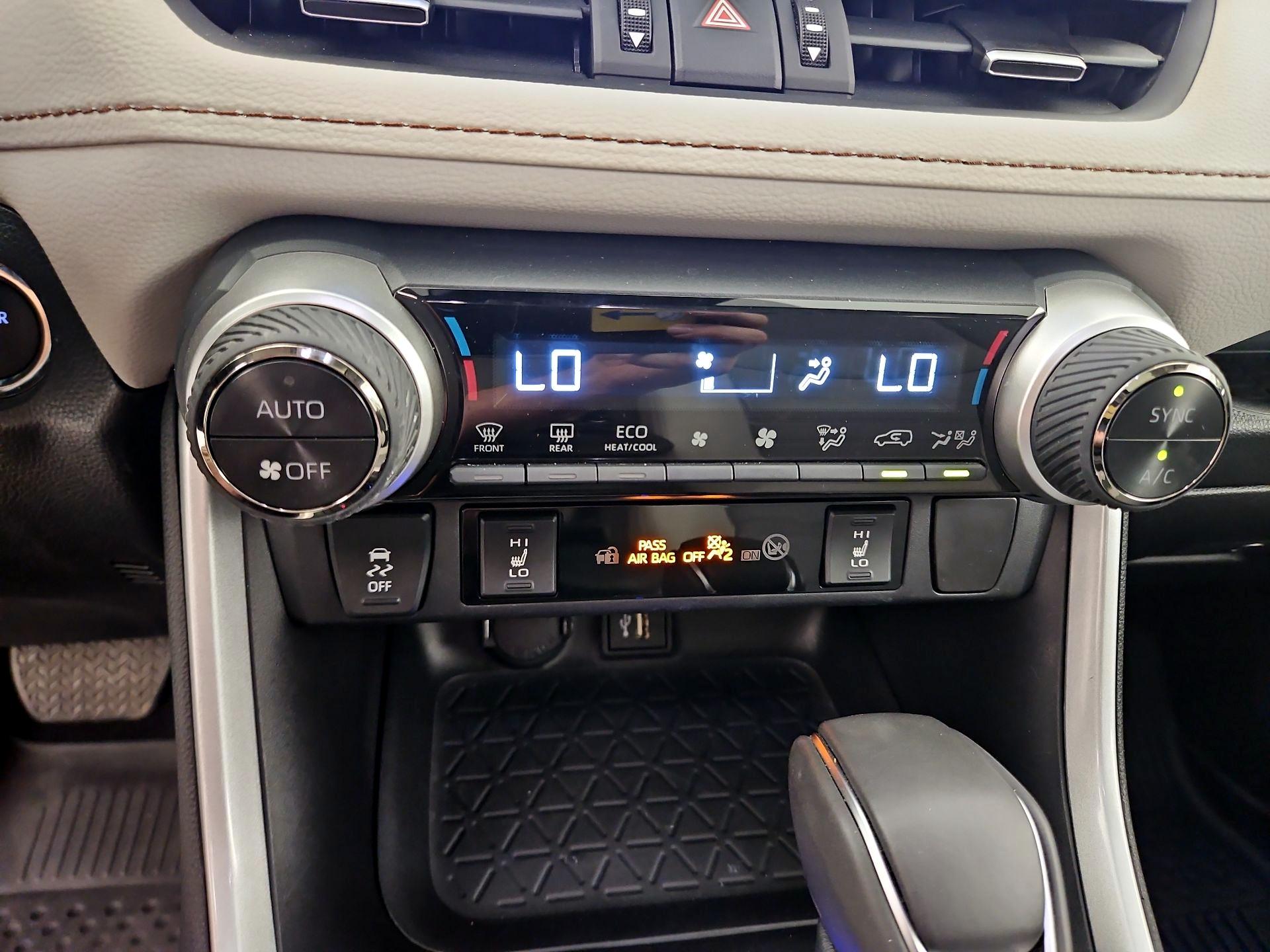 Thumbnail: 2024 Toyota RAV4 - 16