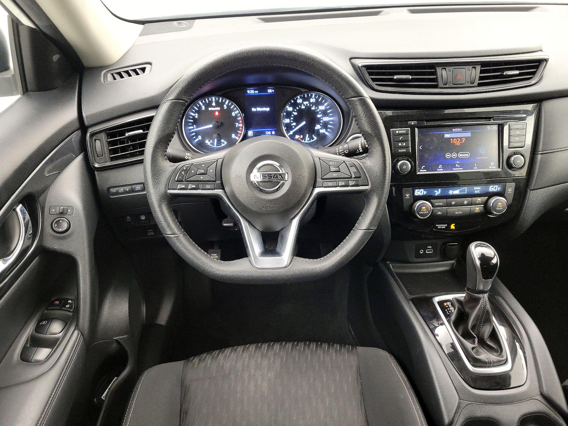 Thumbnail: 2020 Nissan Rogue - 10