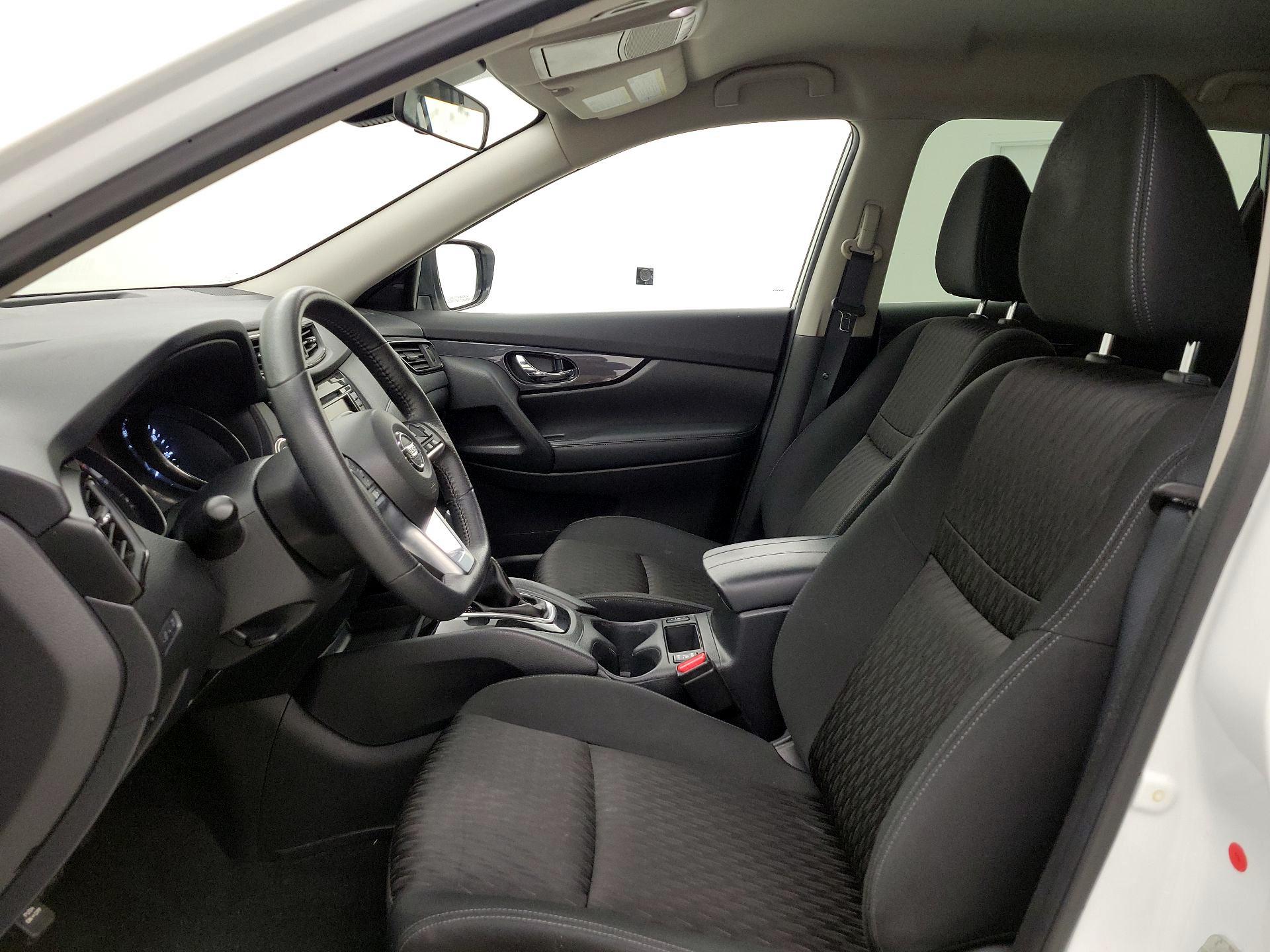 Thumbnail: 2020 Nissan Rogue - 11