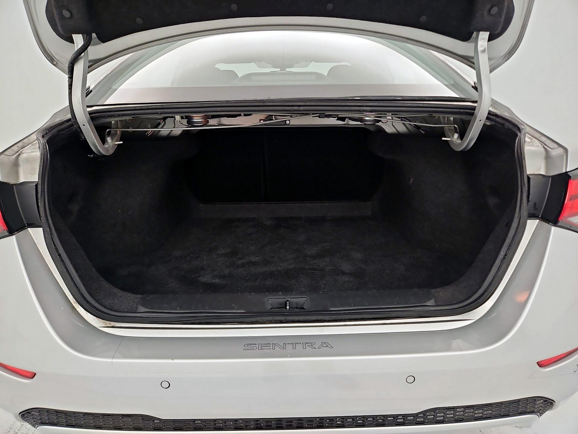 Thumbnail: 2023 Nissan Sentra - 20
