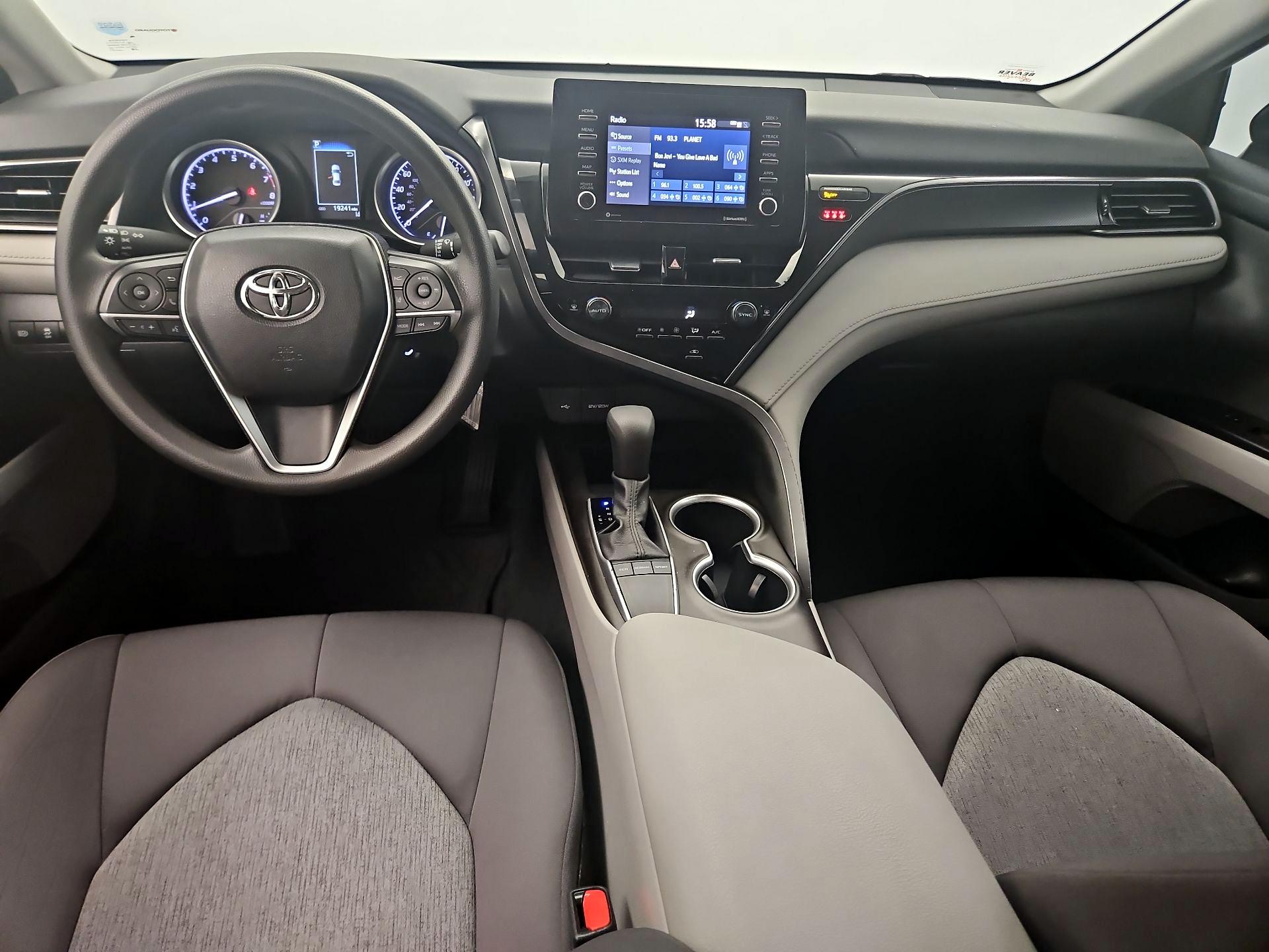 Thumbnail: 2022 Toyota Camry - 9