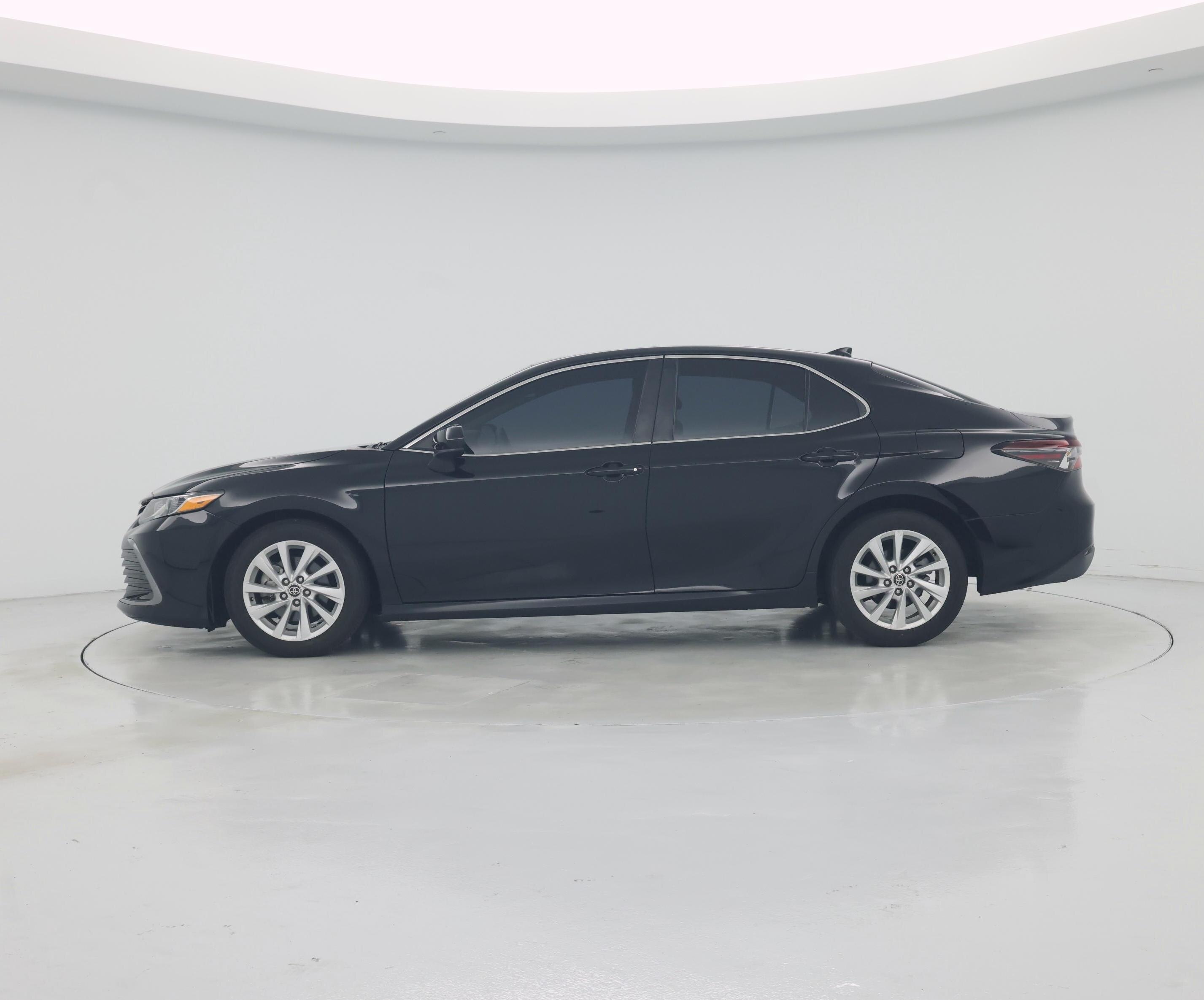 Thumbnail: 2022 Toyota Camry - 3
