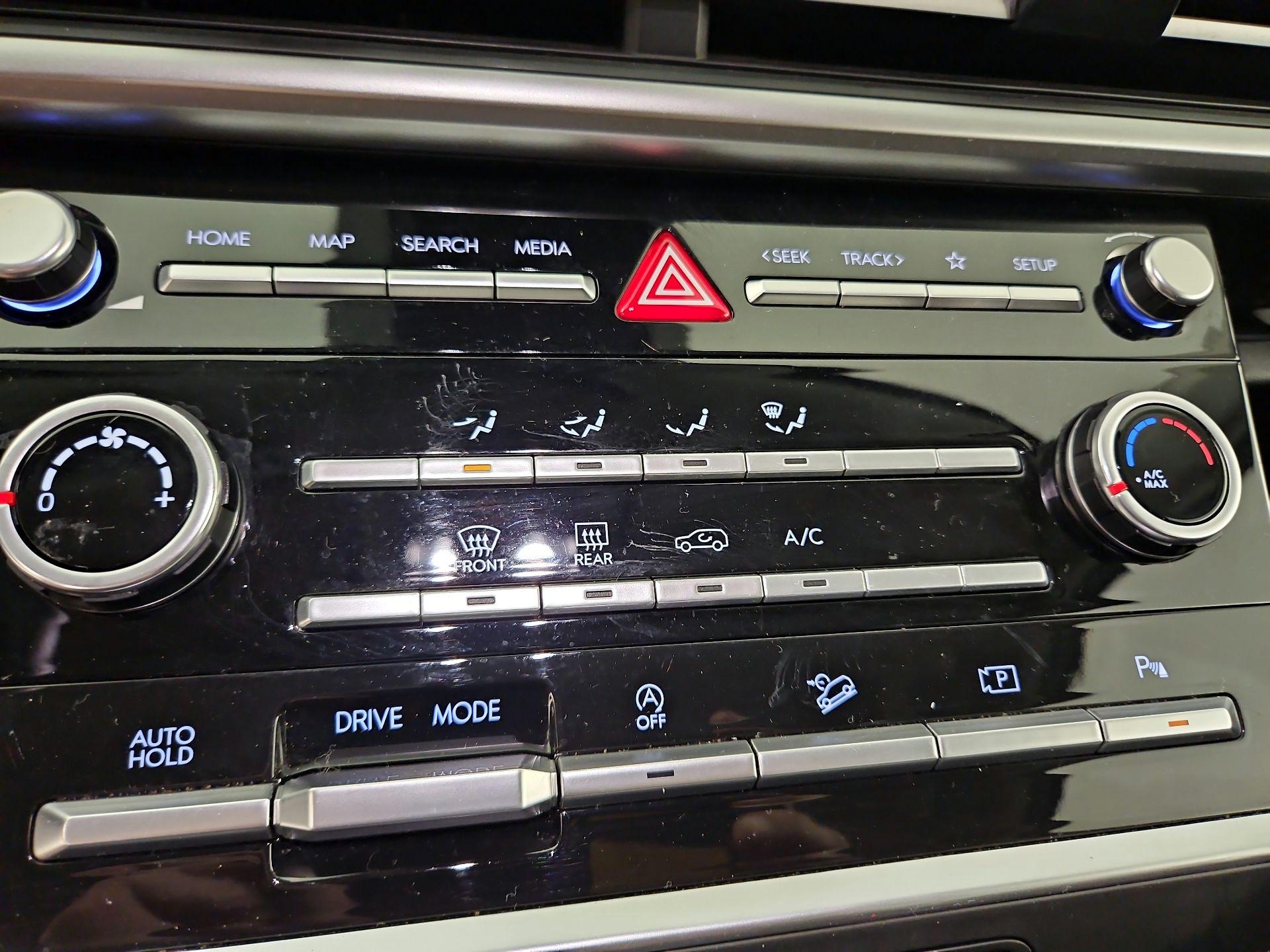 Thumbnail: 2024 Hyundai Santa Fe - 16