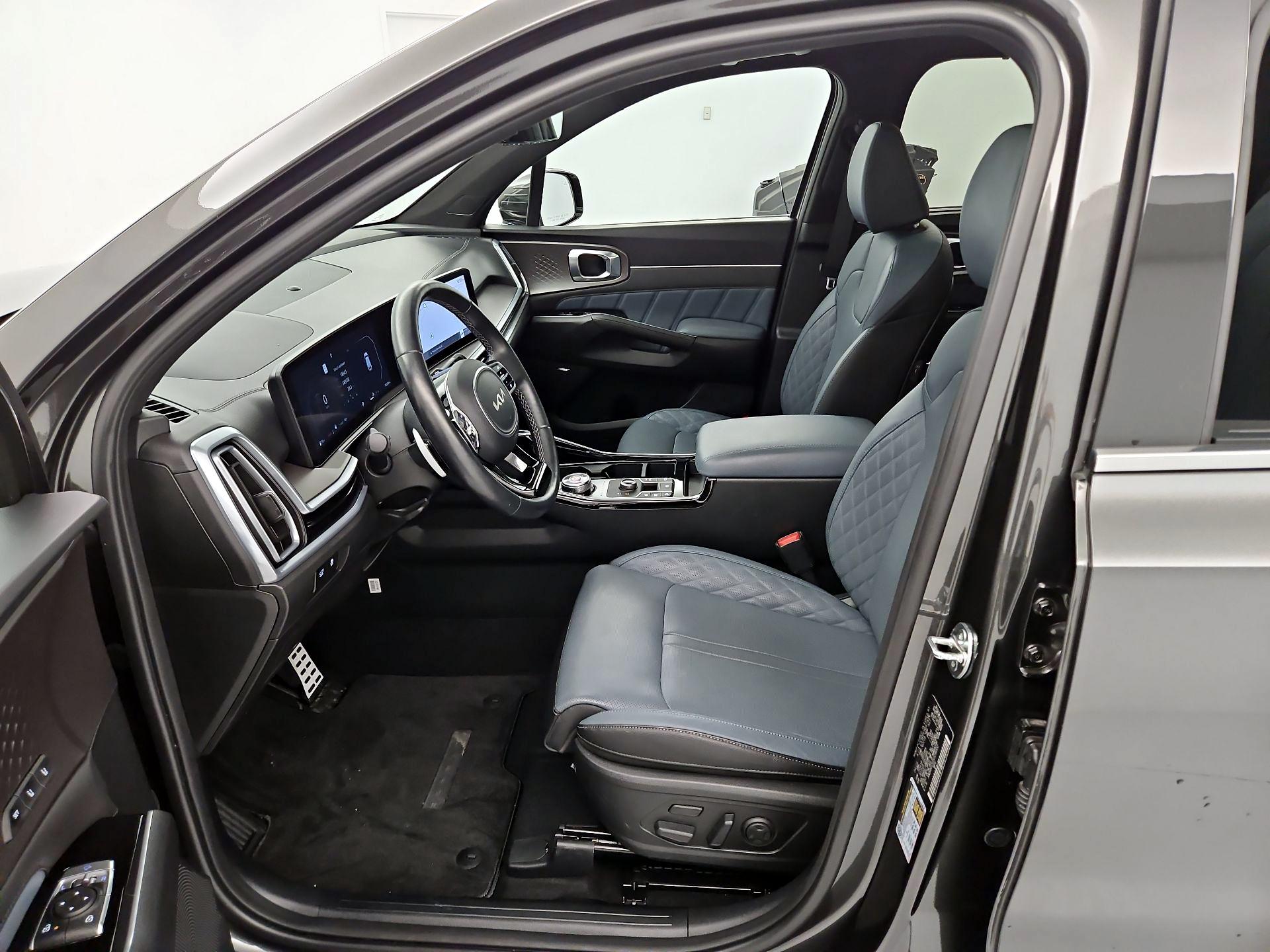 Thumbnail: 2025 Kia Sorento - 11