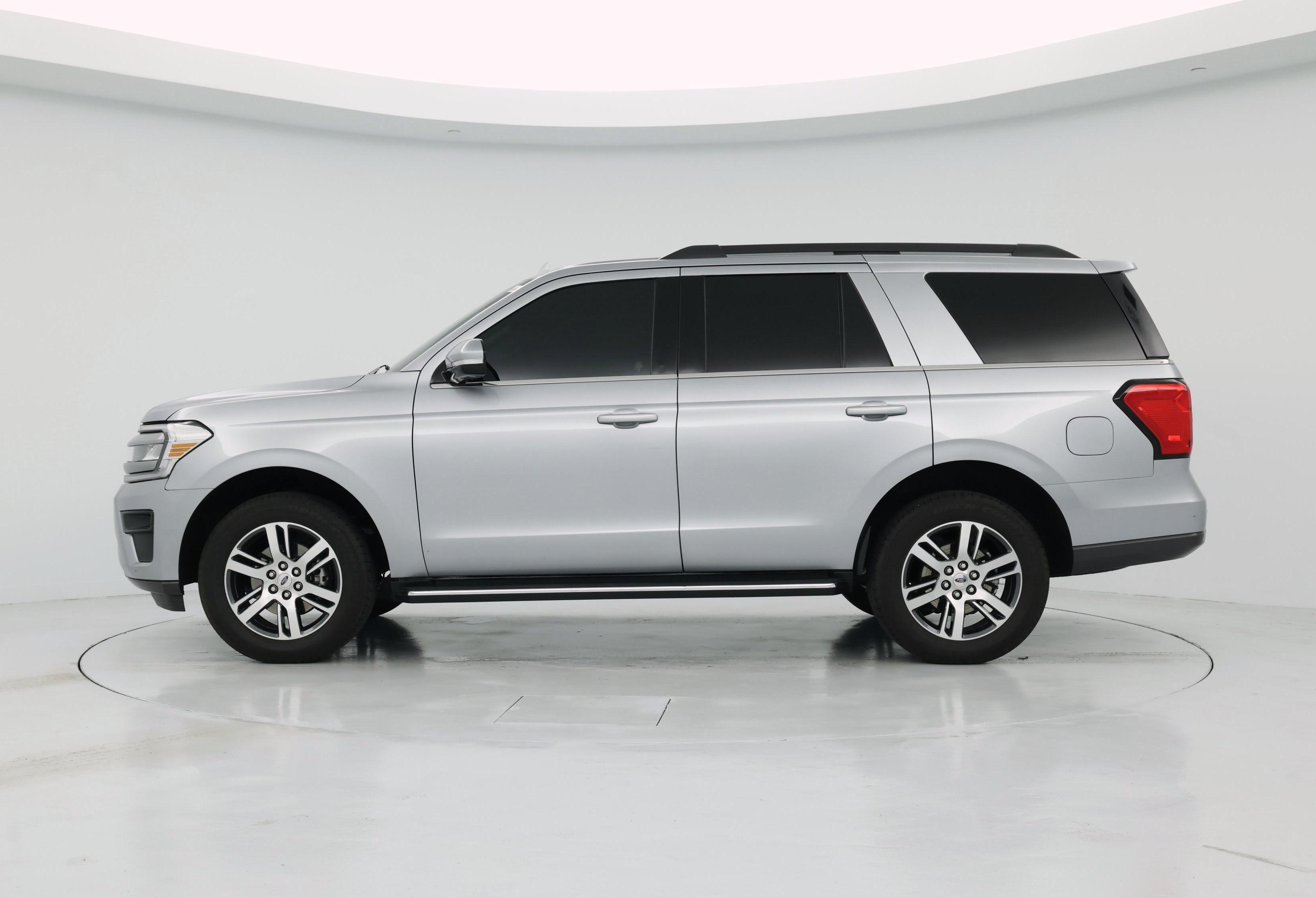 Thumbnail: 2022 Ford Expedition - 3