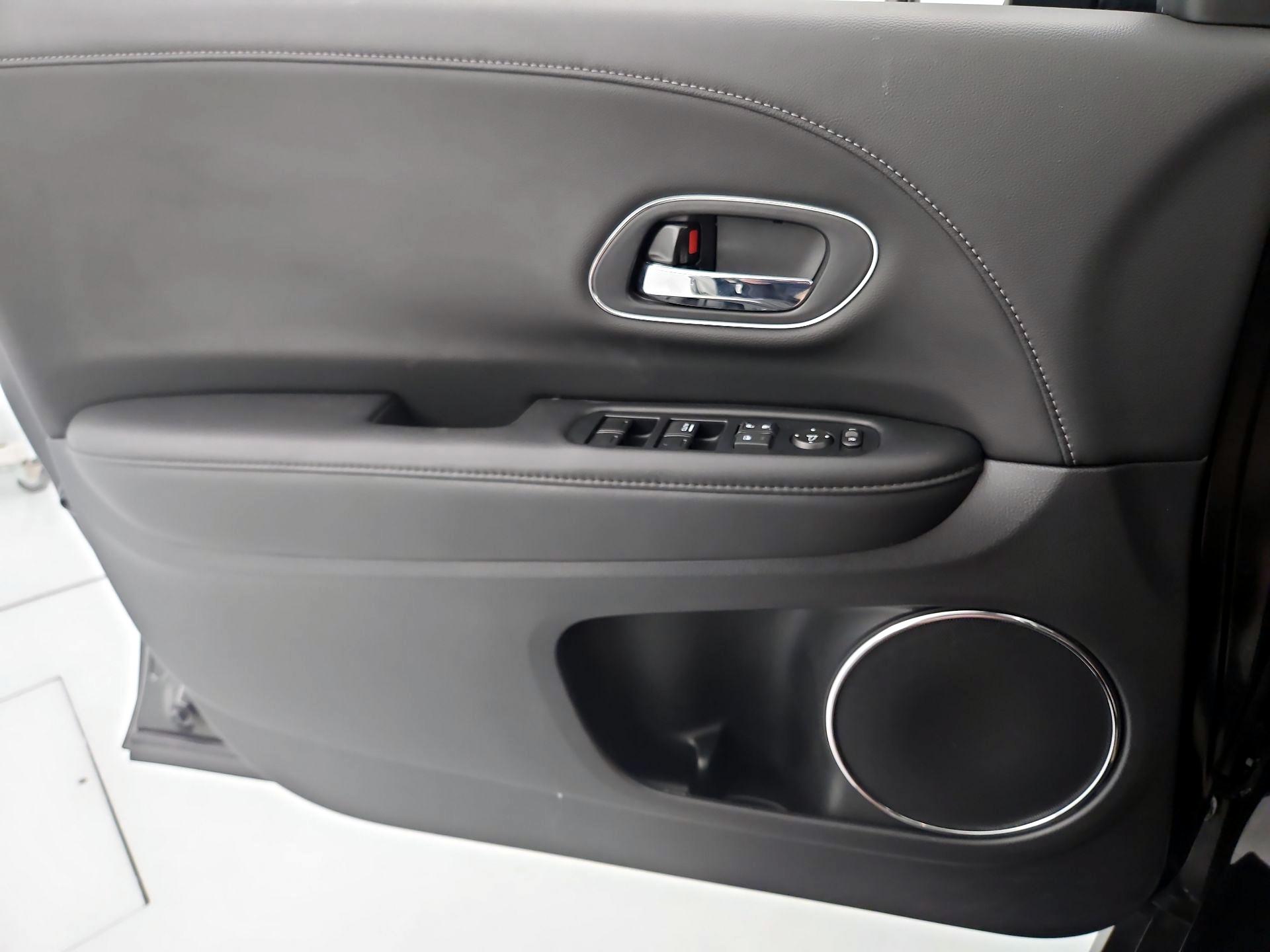 Thumbnail: 2022 Honda HR-V - 12