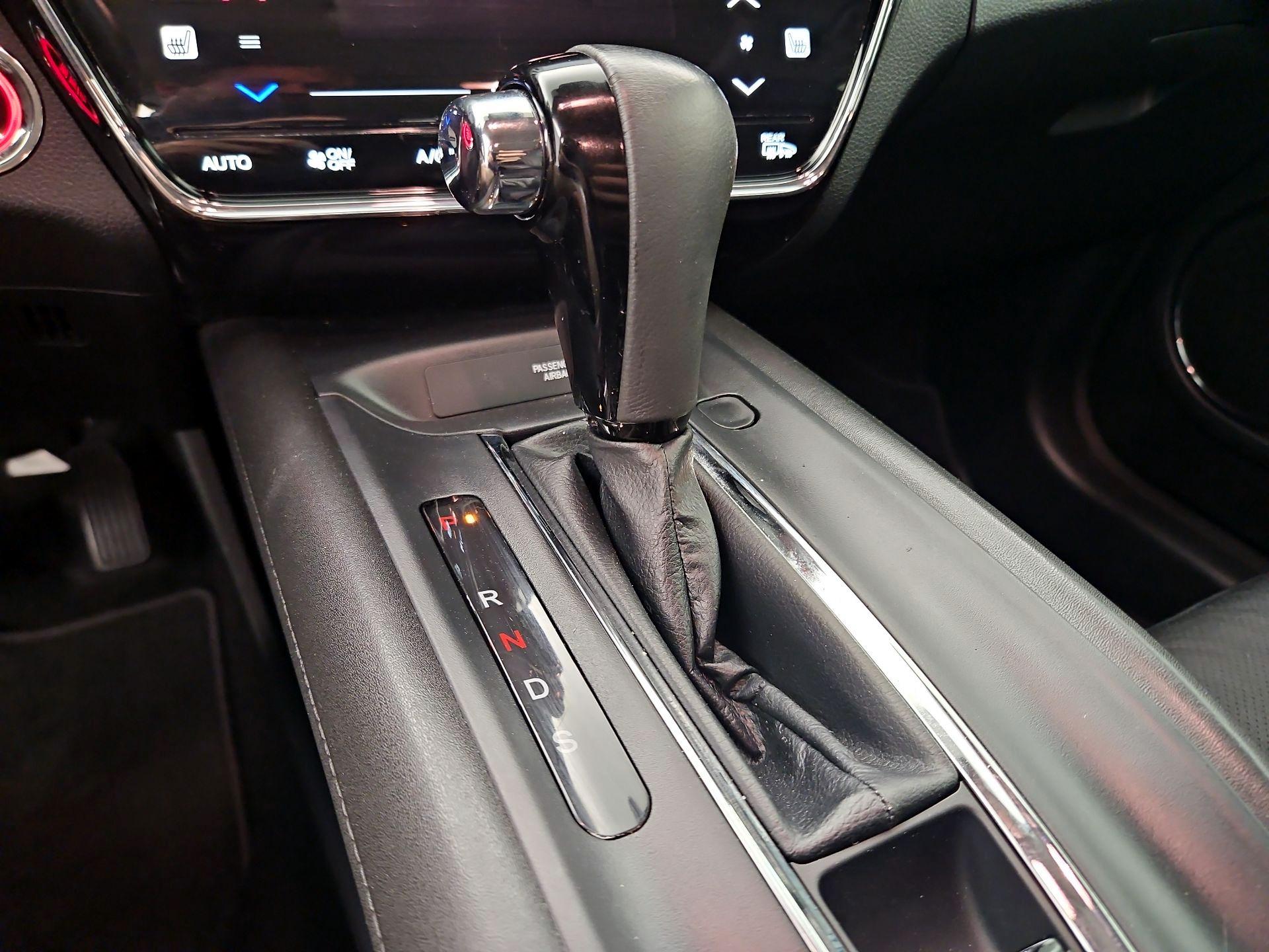 Thumbnail: 2022 Honda HR-V - 17