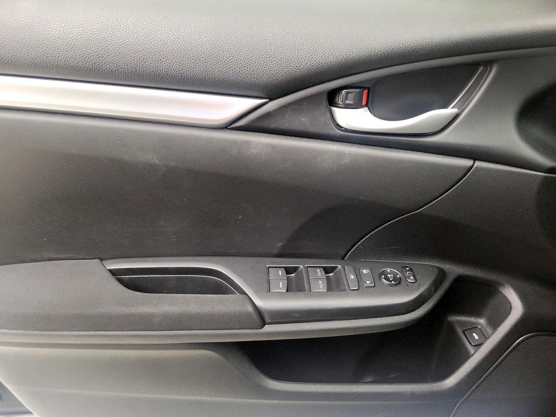 Thumbnail: 2019 Honda Civic - 12