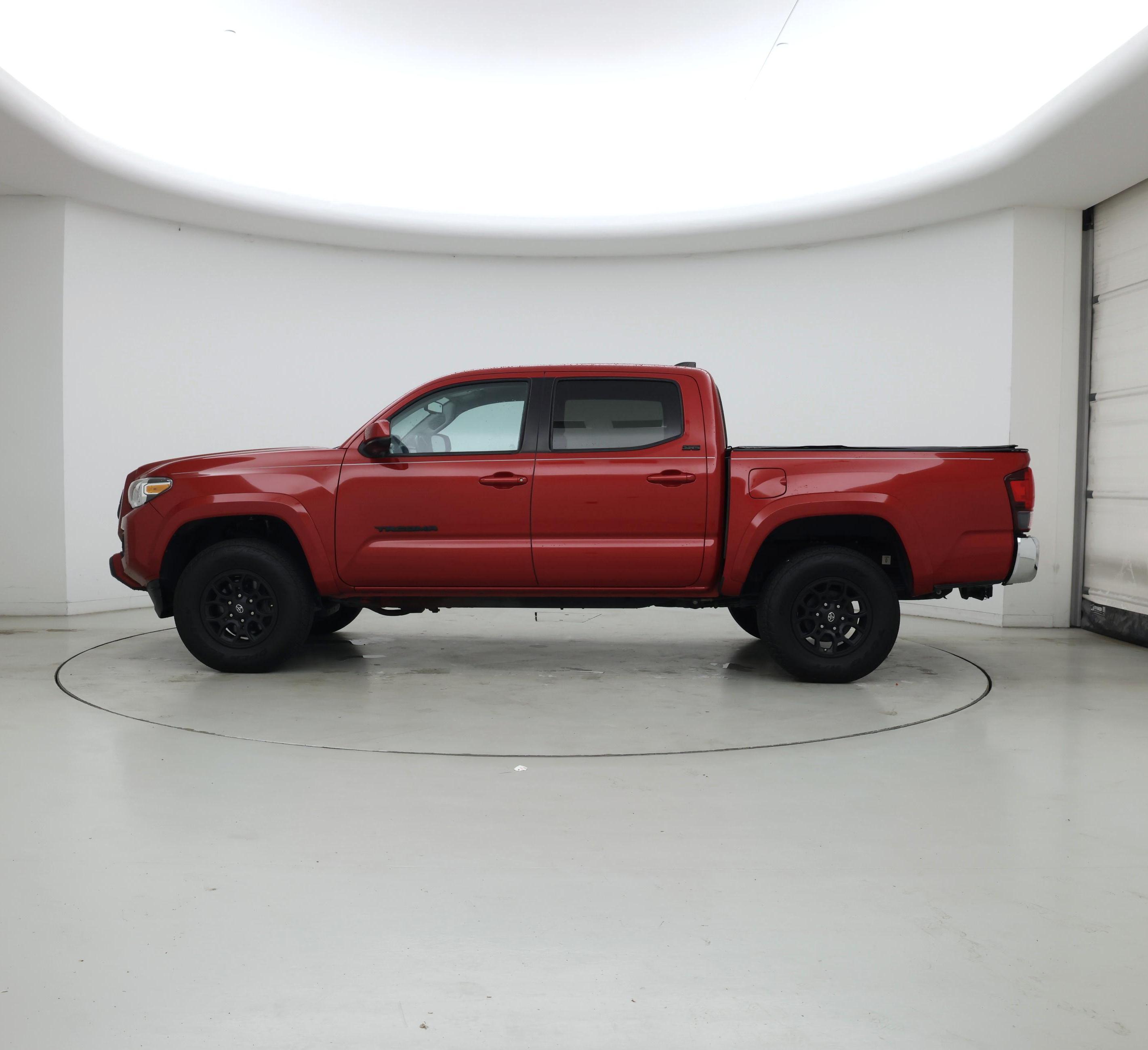 Thumbnail: 2021 Toyota Tacoma - 3