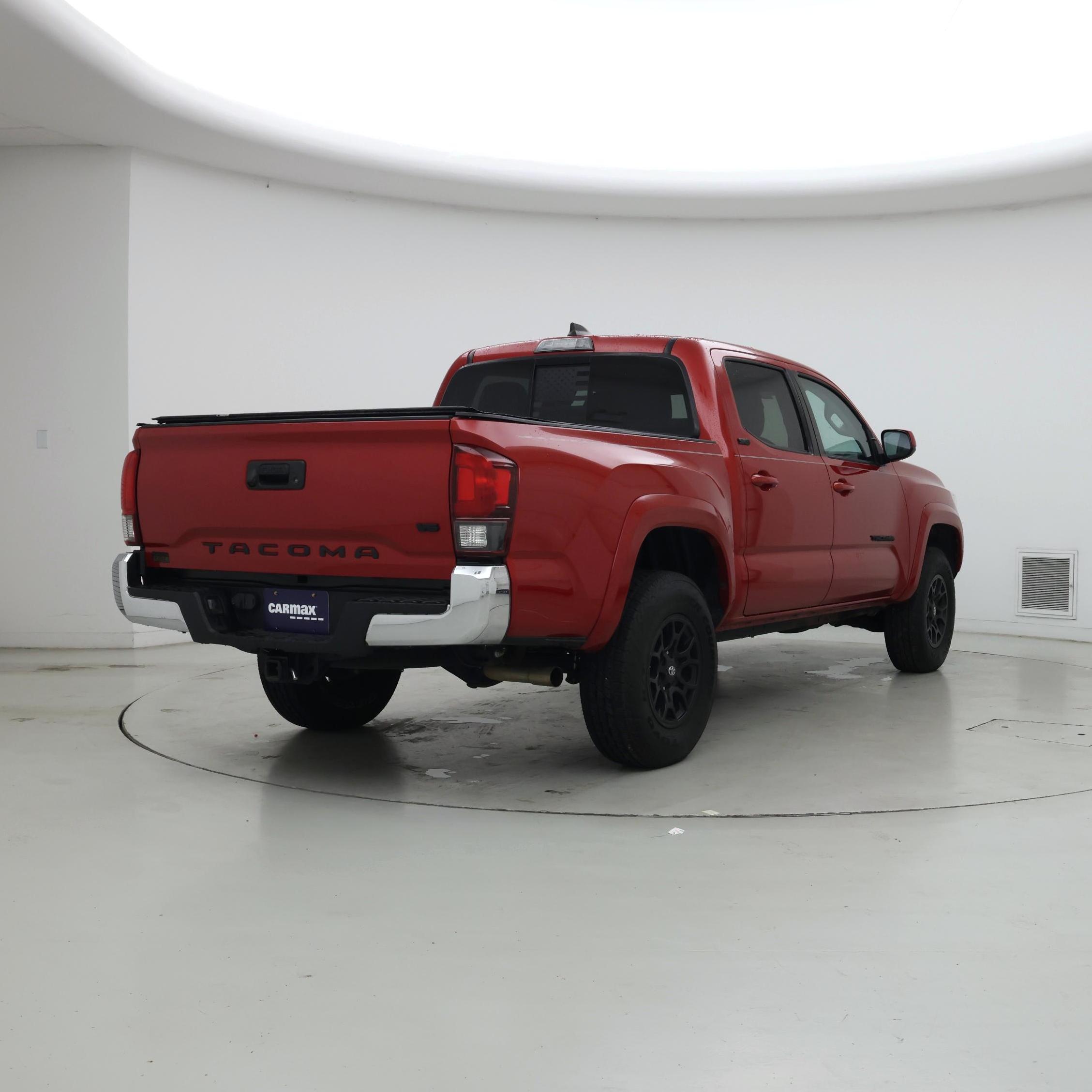 Thumbnail: 2021 Toyota Tacoma - 8